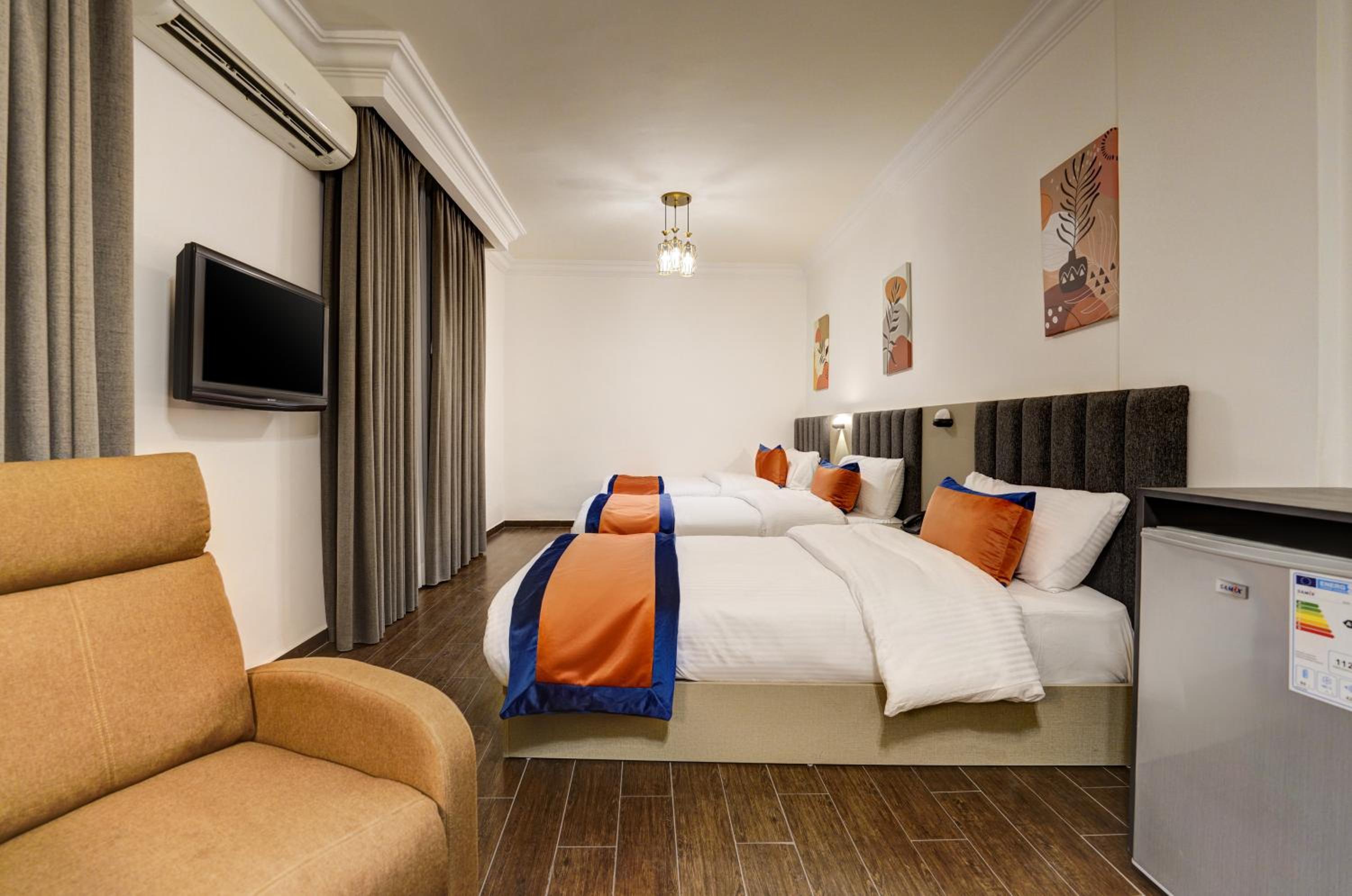 Standard Triple Room photo 2