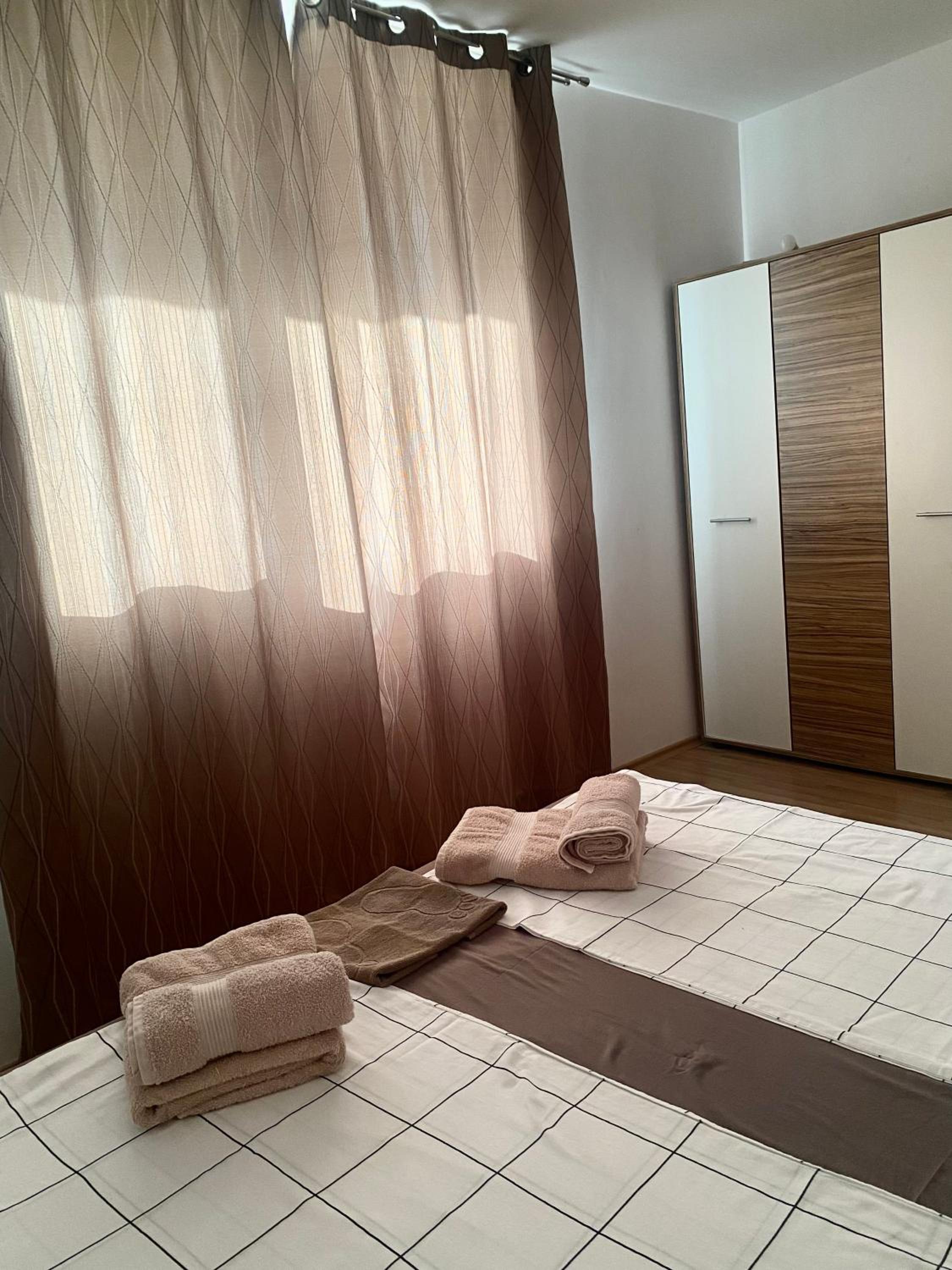 Apartment - Ground Floor photo 3