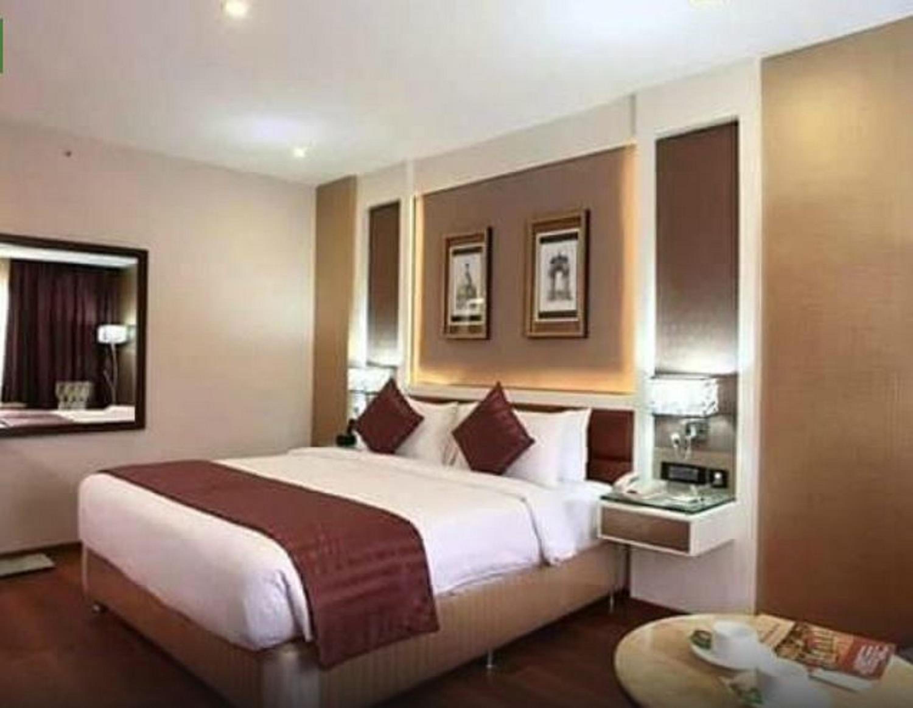 Deluxe Double or Twin Room photo 2