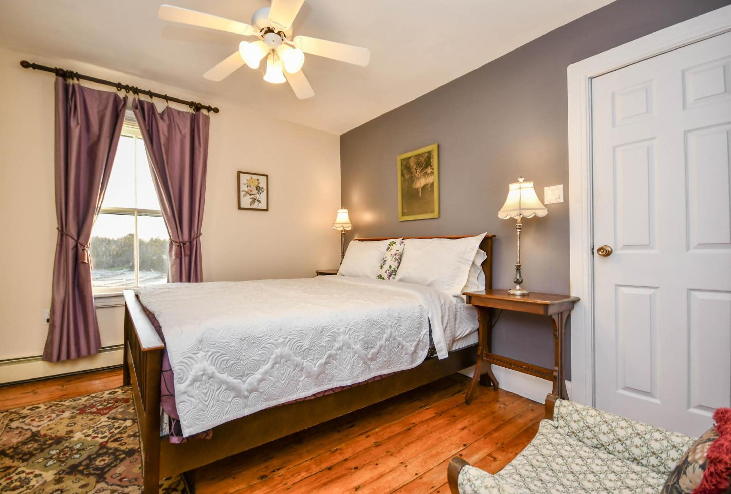Queen Room - Photo 3