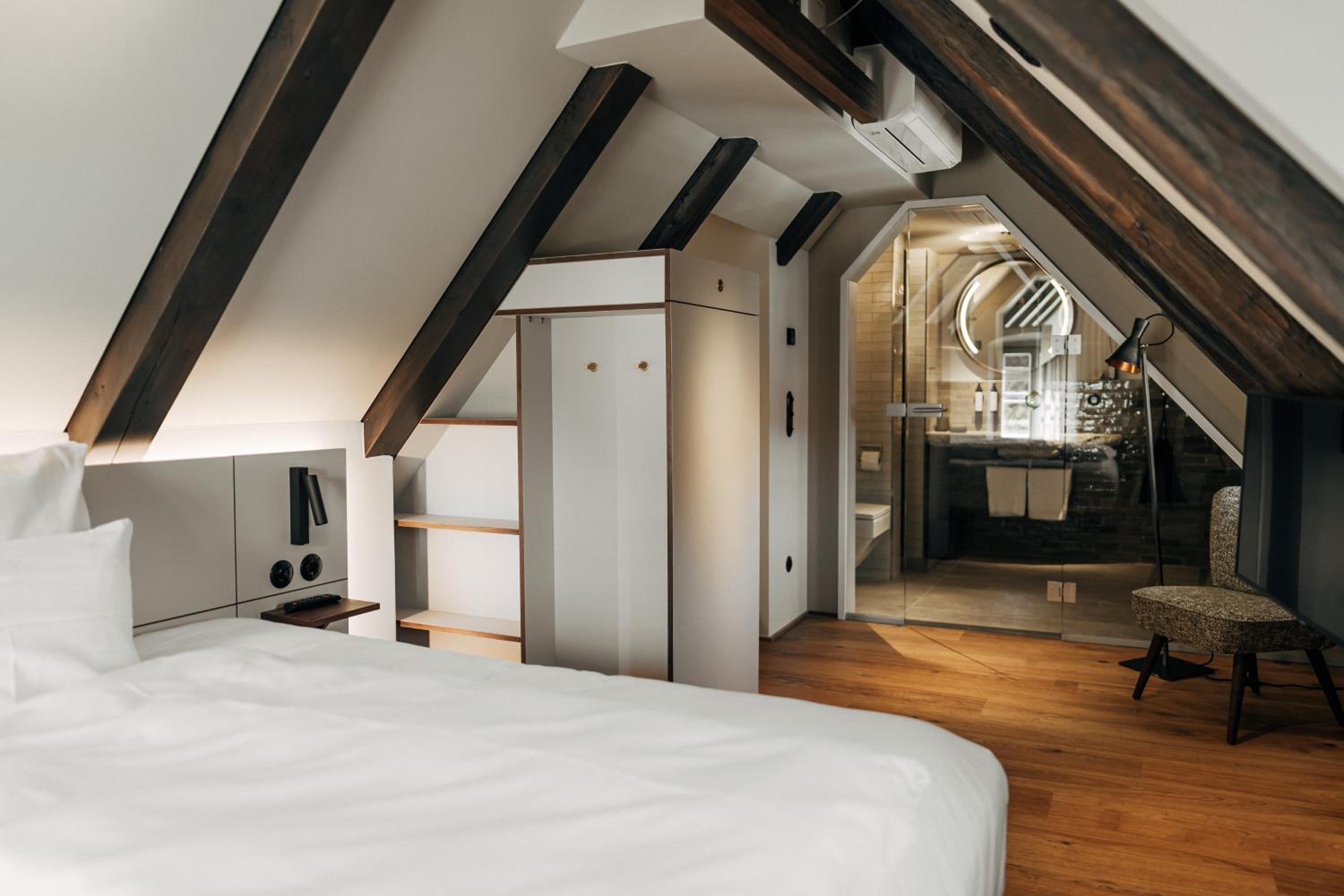 Suite with Balcony photo 3