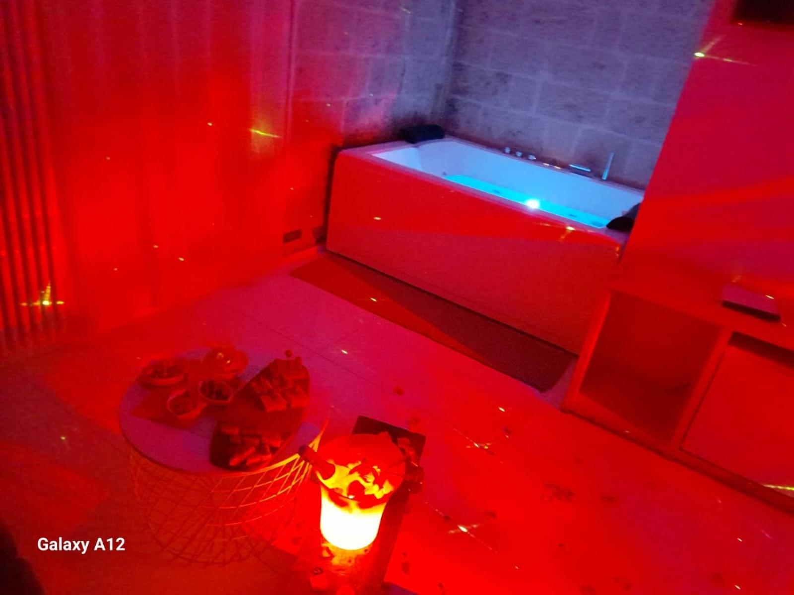 Deluxe Double Room with Bath - Photo 100