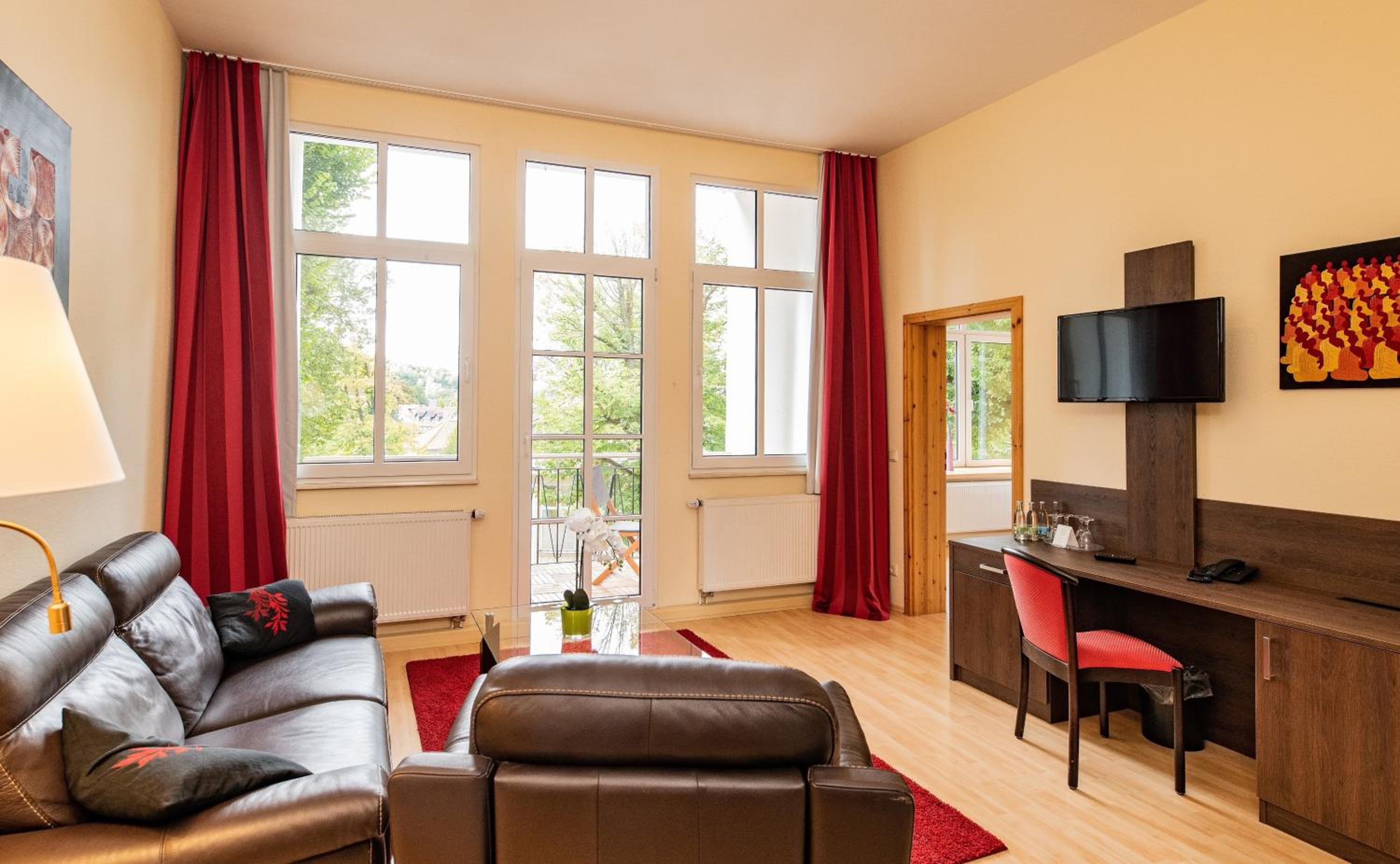 Deluxe Suite - Photo 1