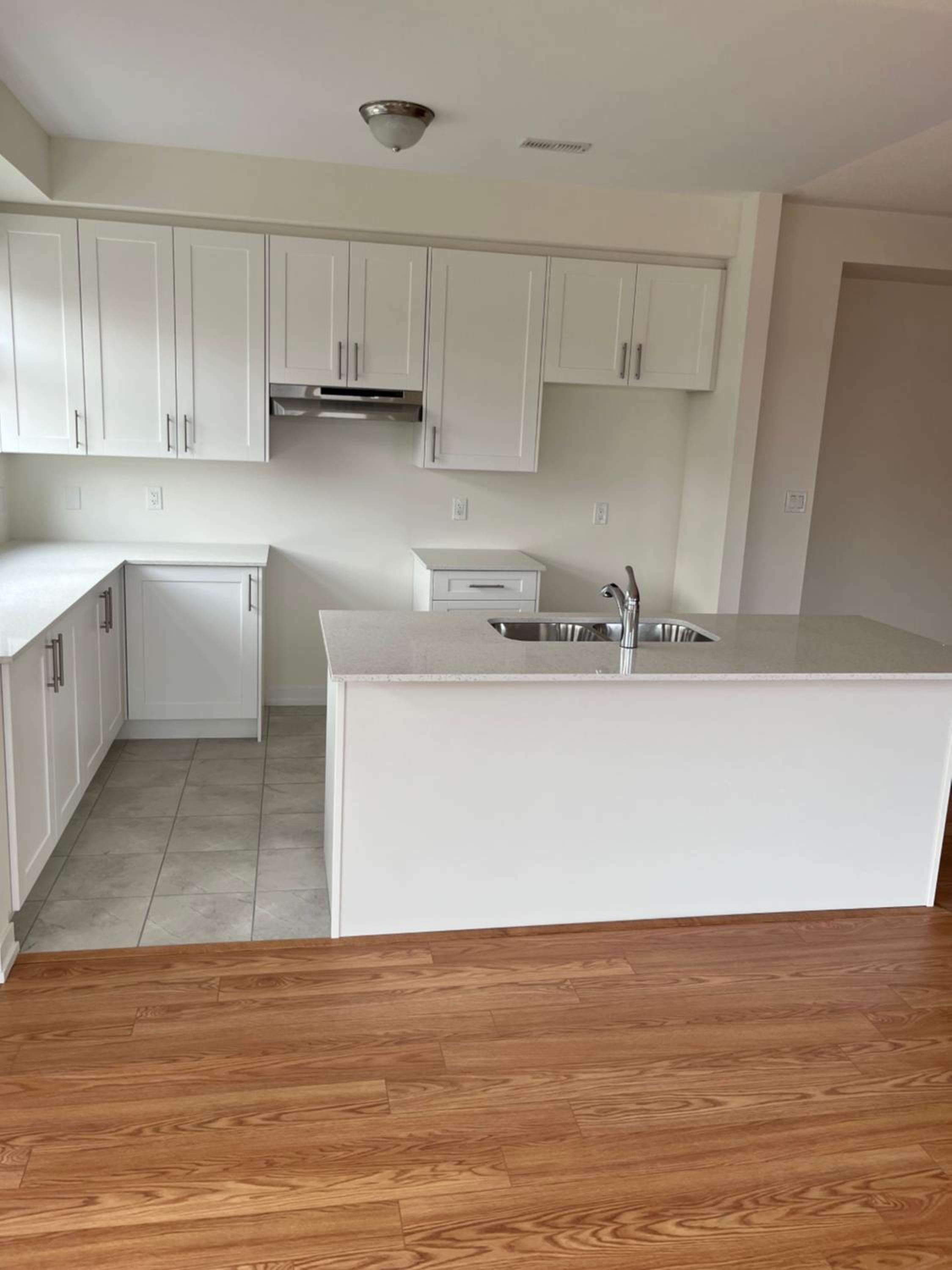 Three-Bedroom Apartment photo 1