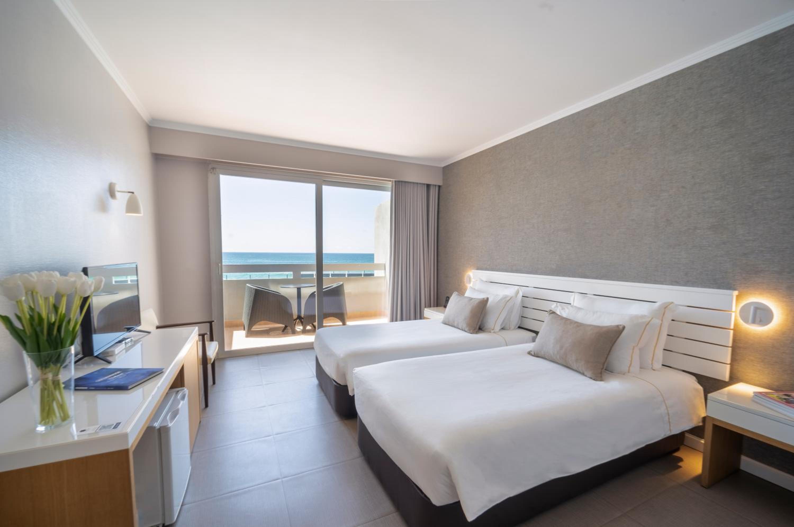 Twin or Double Room with Pool View and Balcony - Photo 1