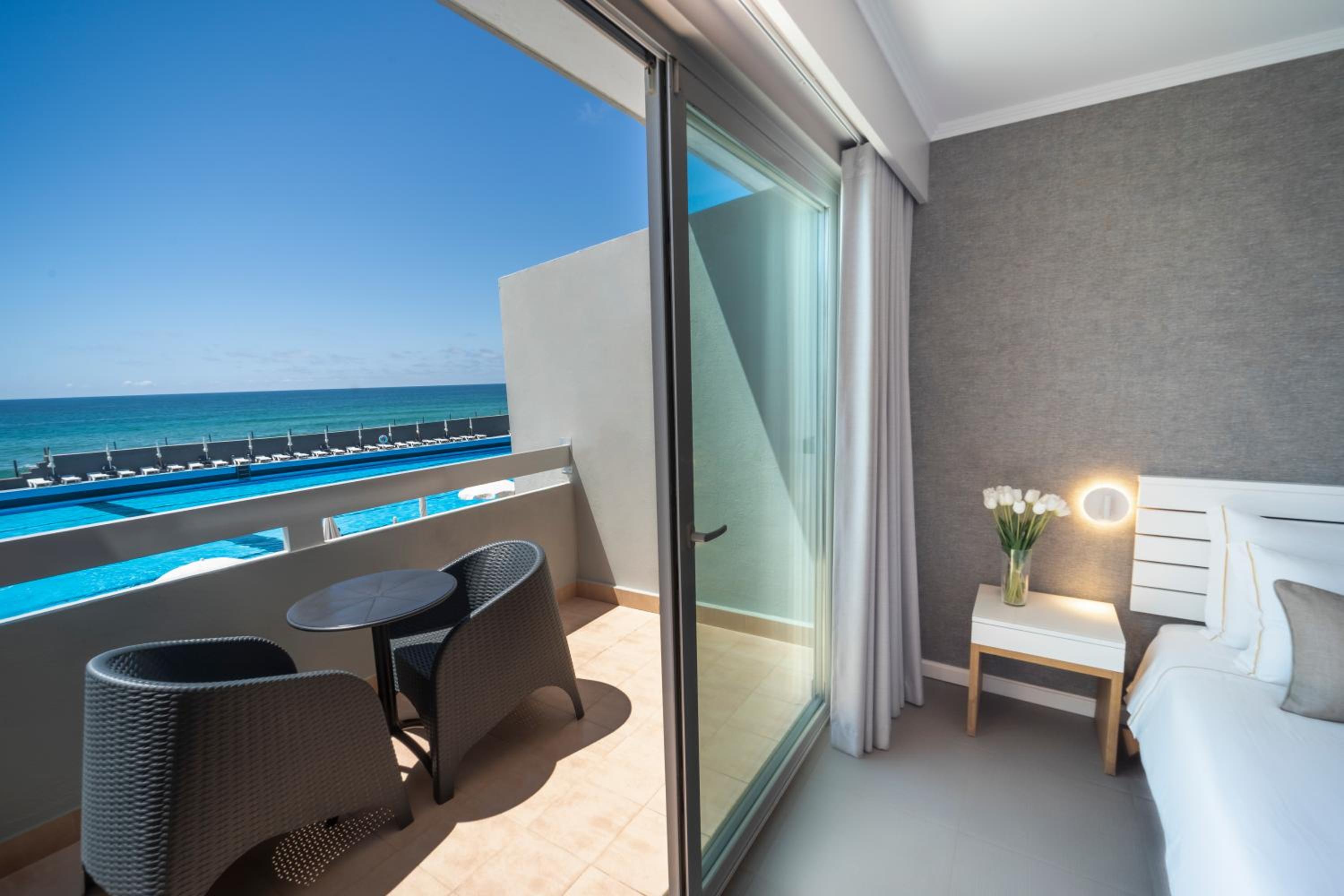 Twin or Double Room with Pool View and Balcony - Photo 2