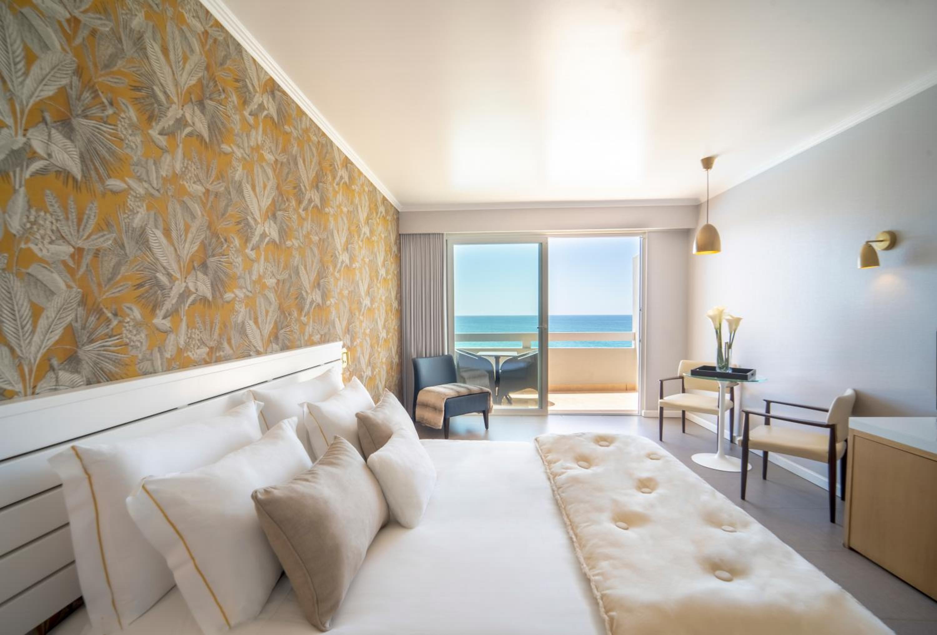 Superior Double or Twin Room with Ocean View and Balcony - Photo 10