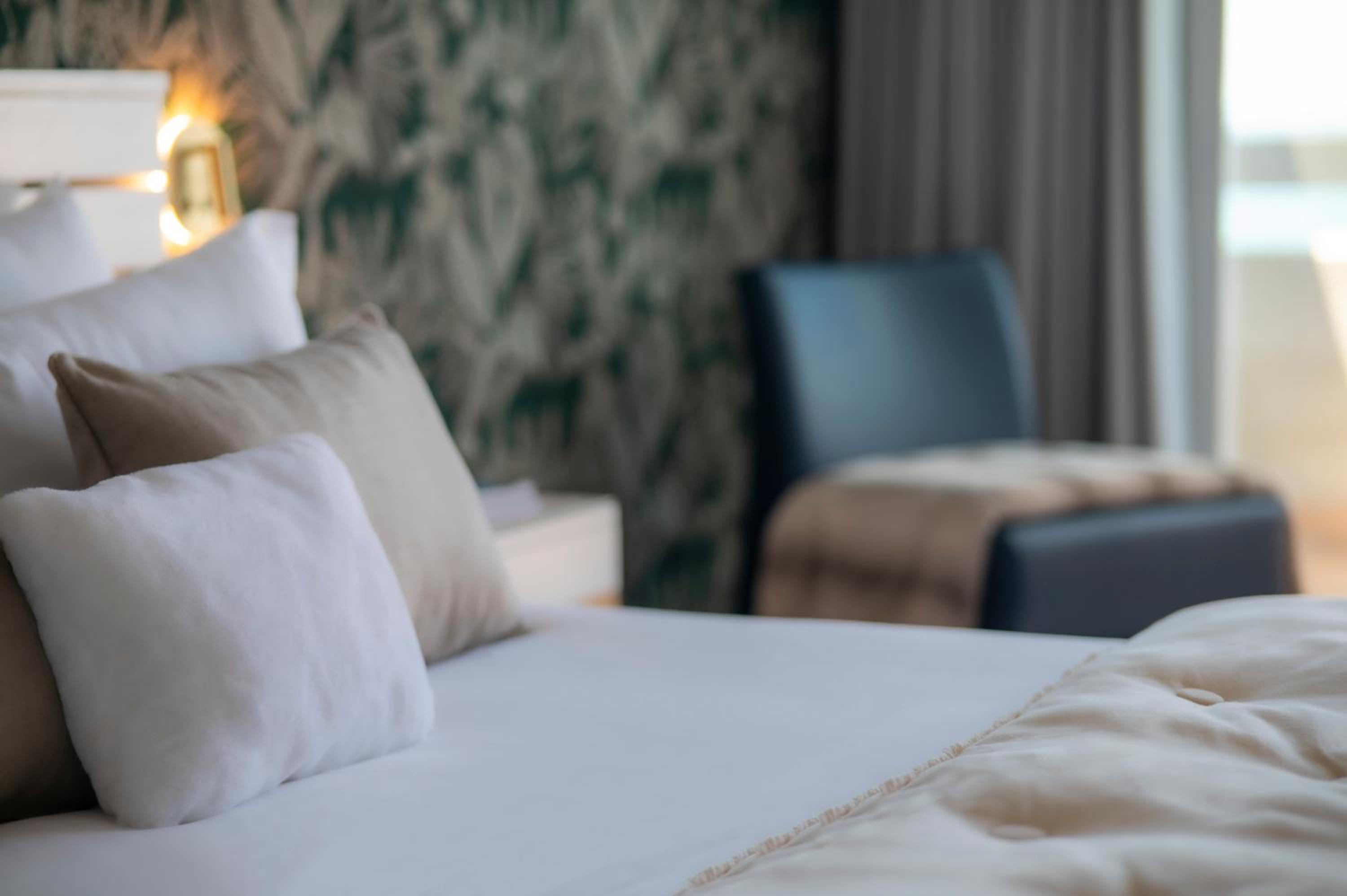 Superior Double or Twin Room with Ocean View and Balcony - Photo 3