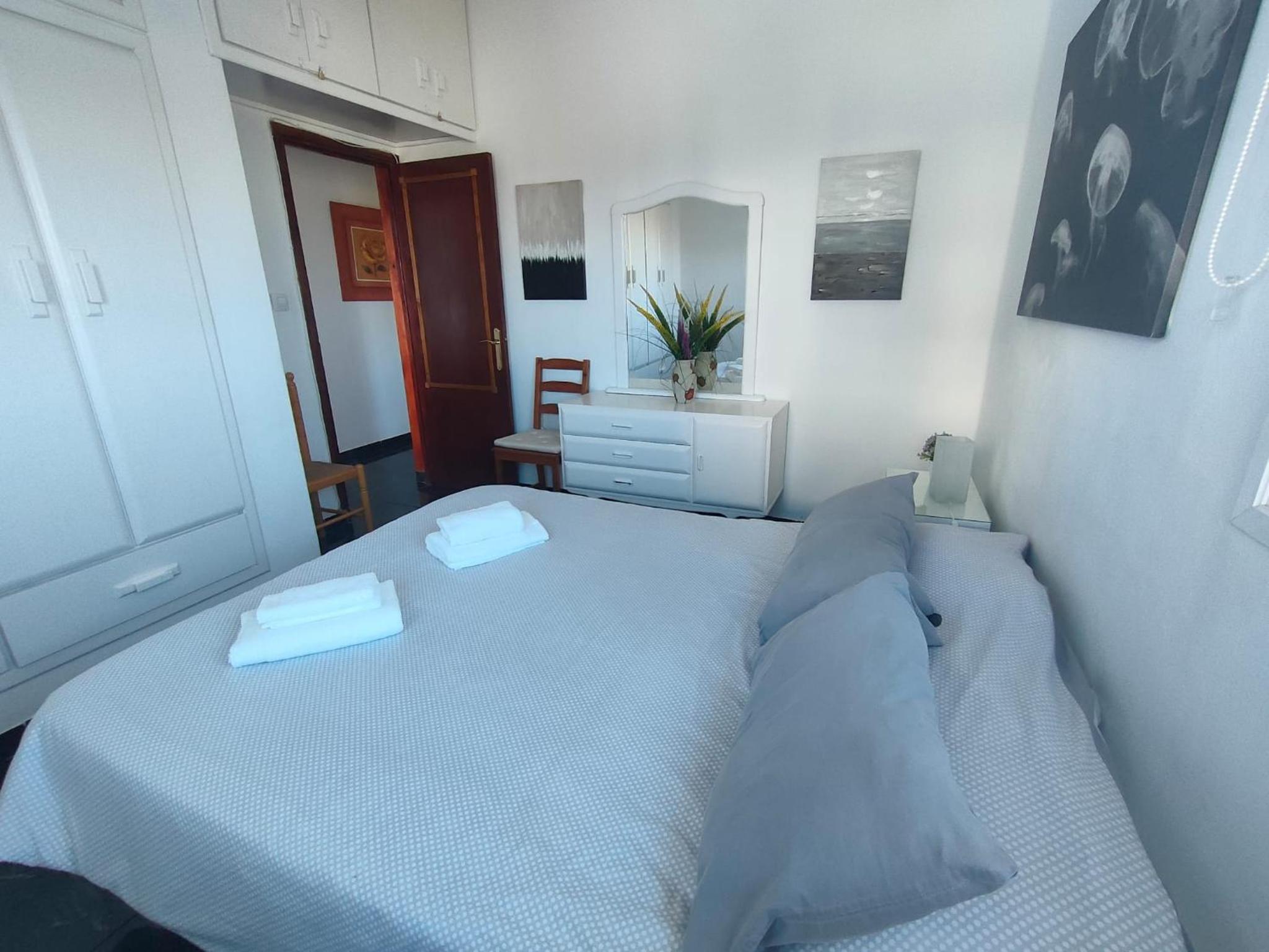 One-Bedroom Apartment photo 3