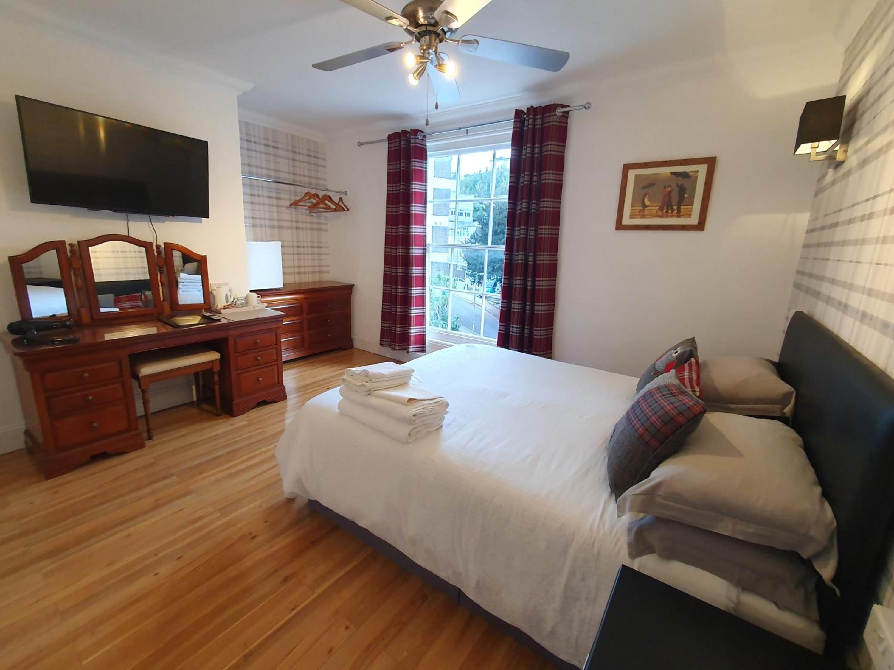 Superior King Room - Photo 2