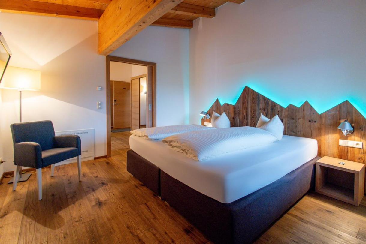 Superior Suite - Photo 24