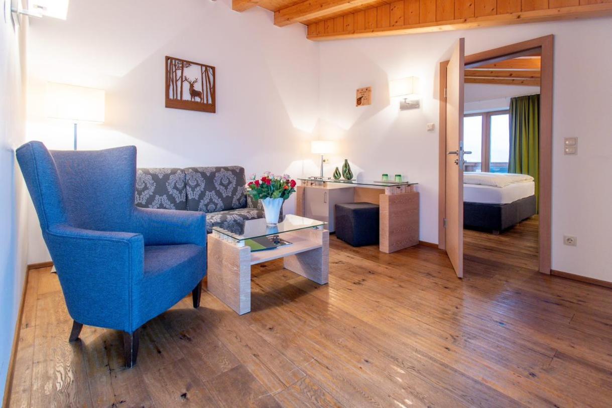 Superior Suite - Photo 19