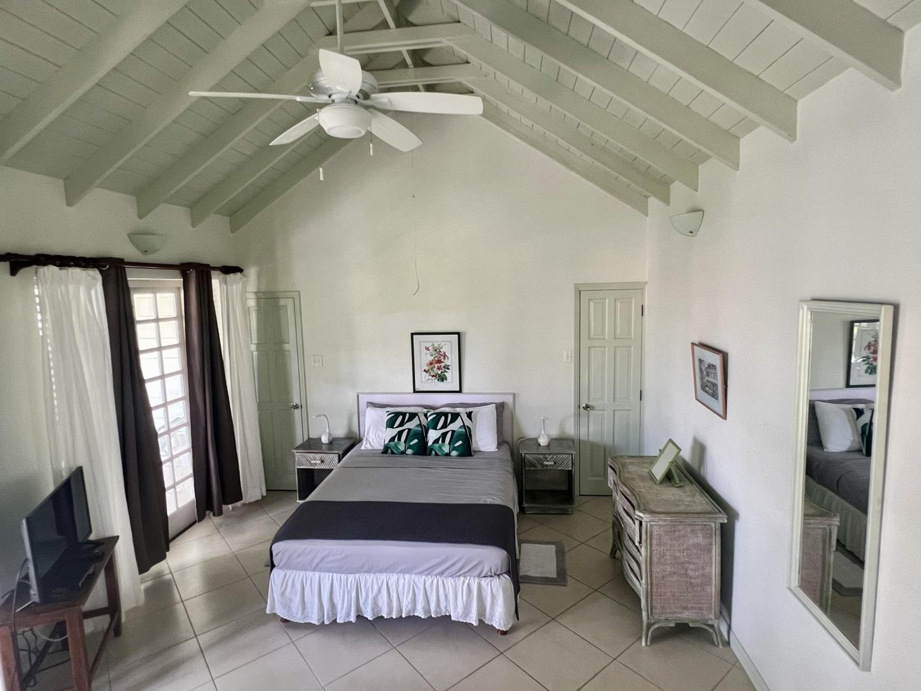 Studio Apartment with Sea View