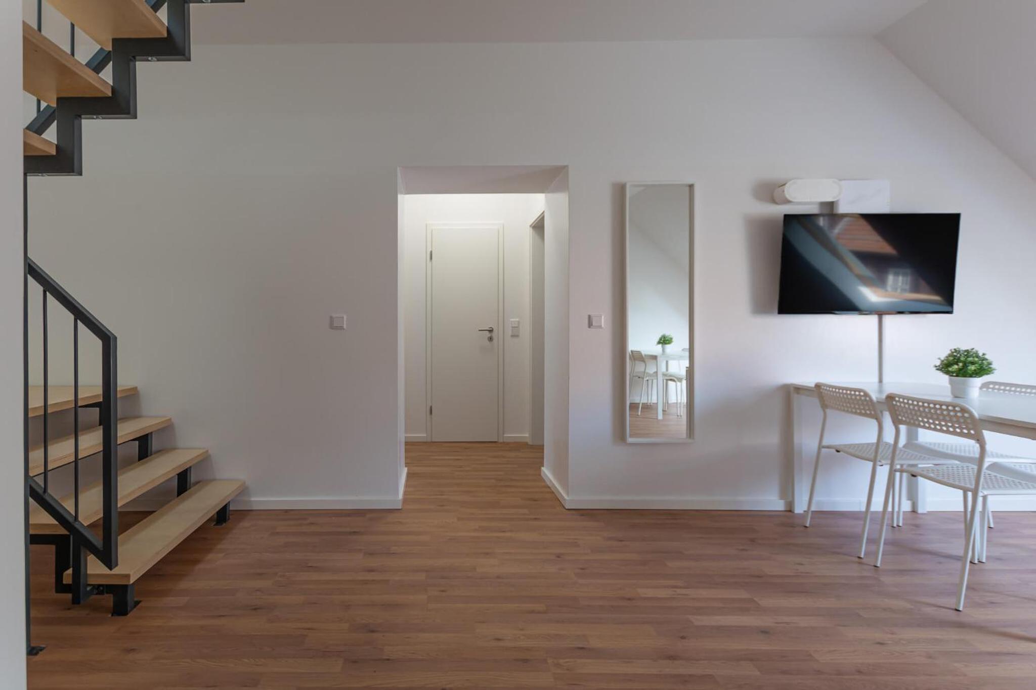 Three-Bedroom Apartment photo 2