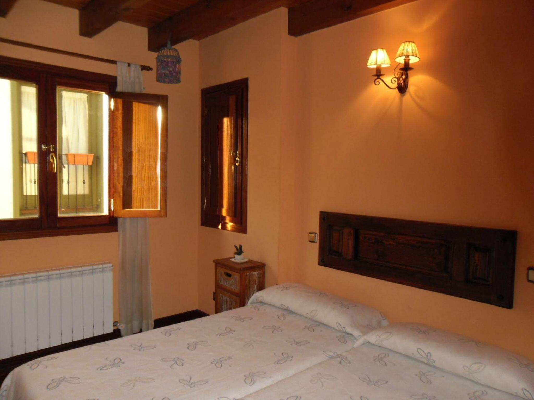 Habitación Doble o con Dos Camas con Baño Compartido