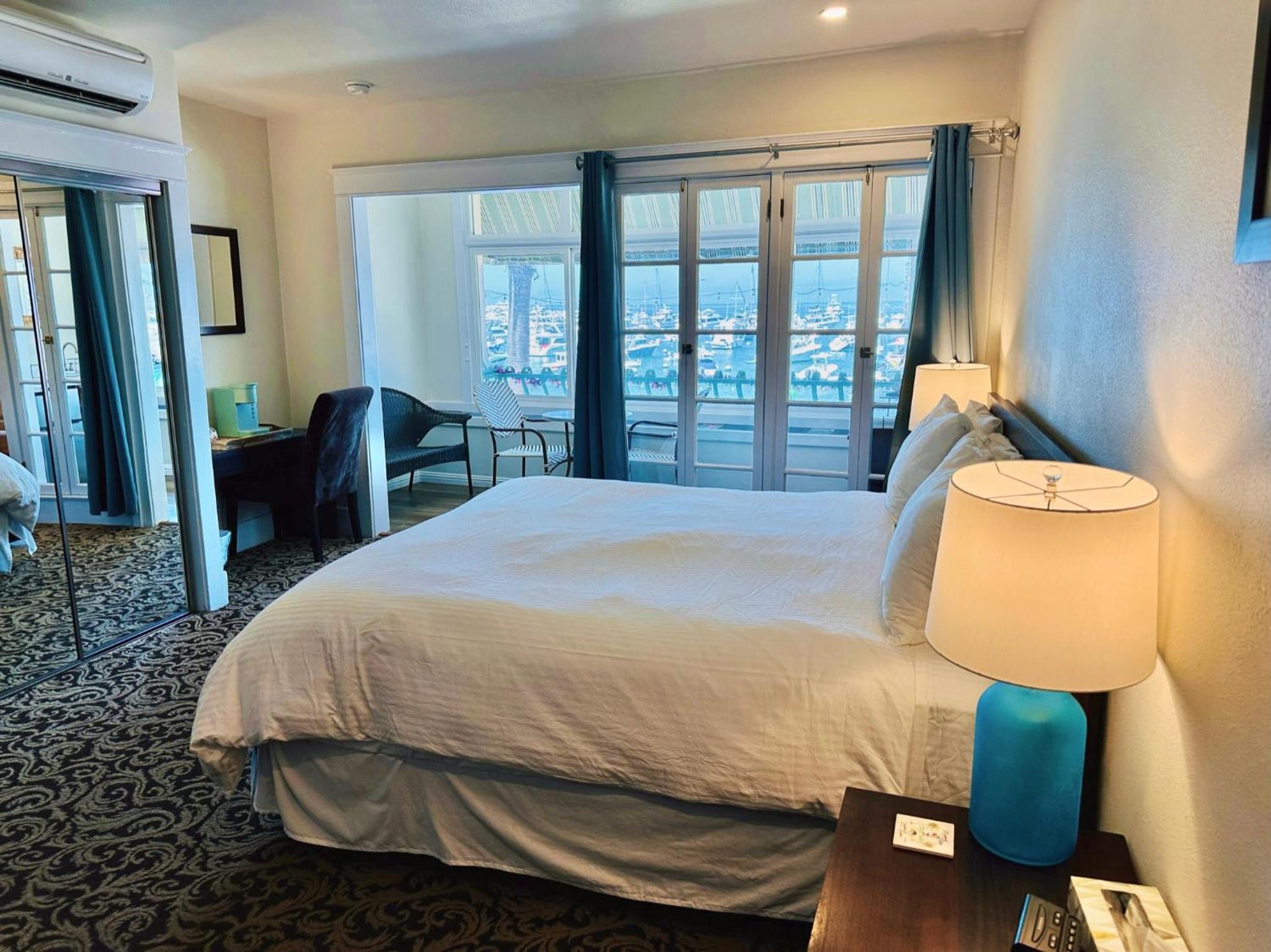 King Suite - Photo 14