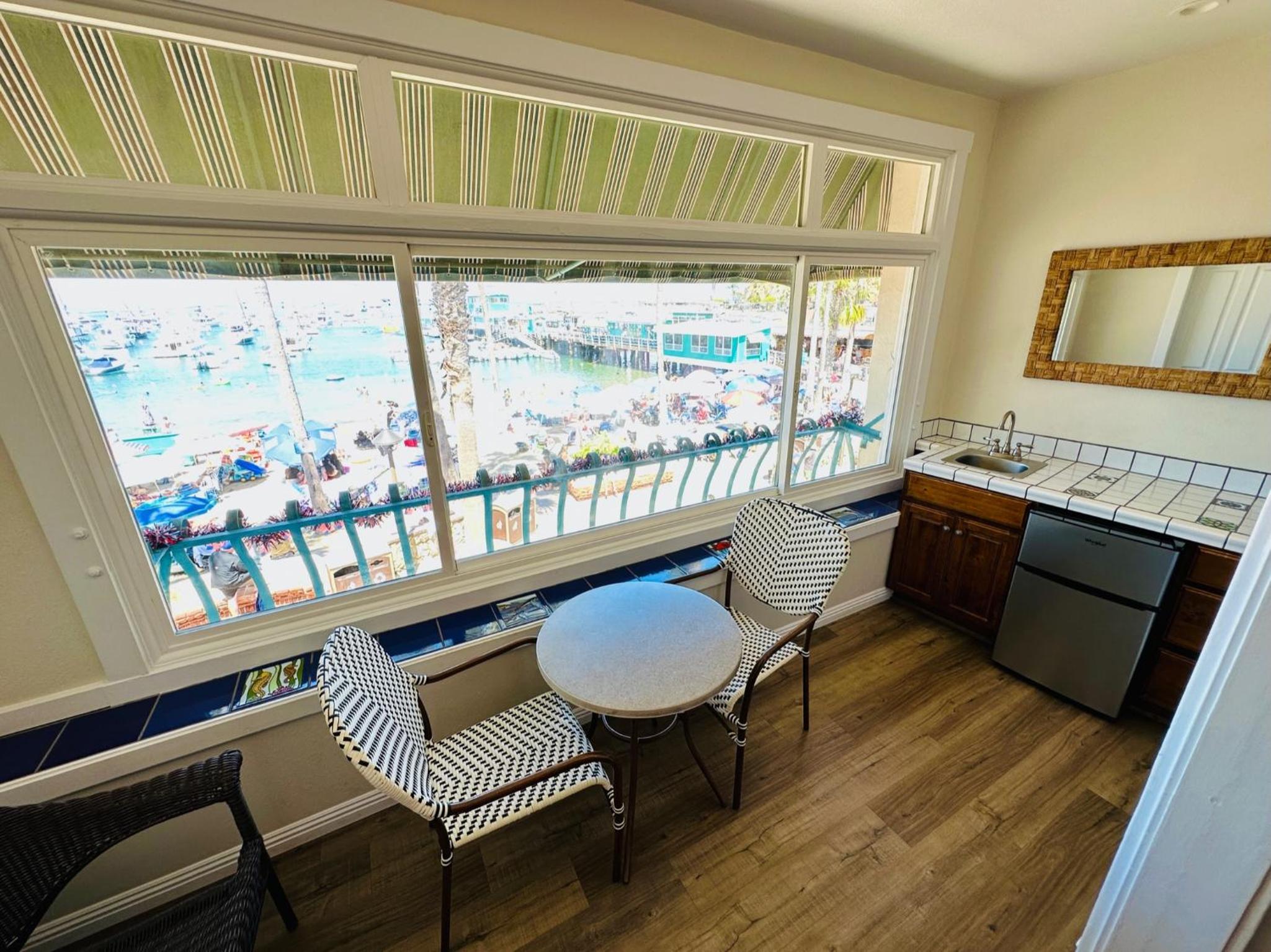 King Suite - Photo 17