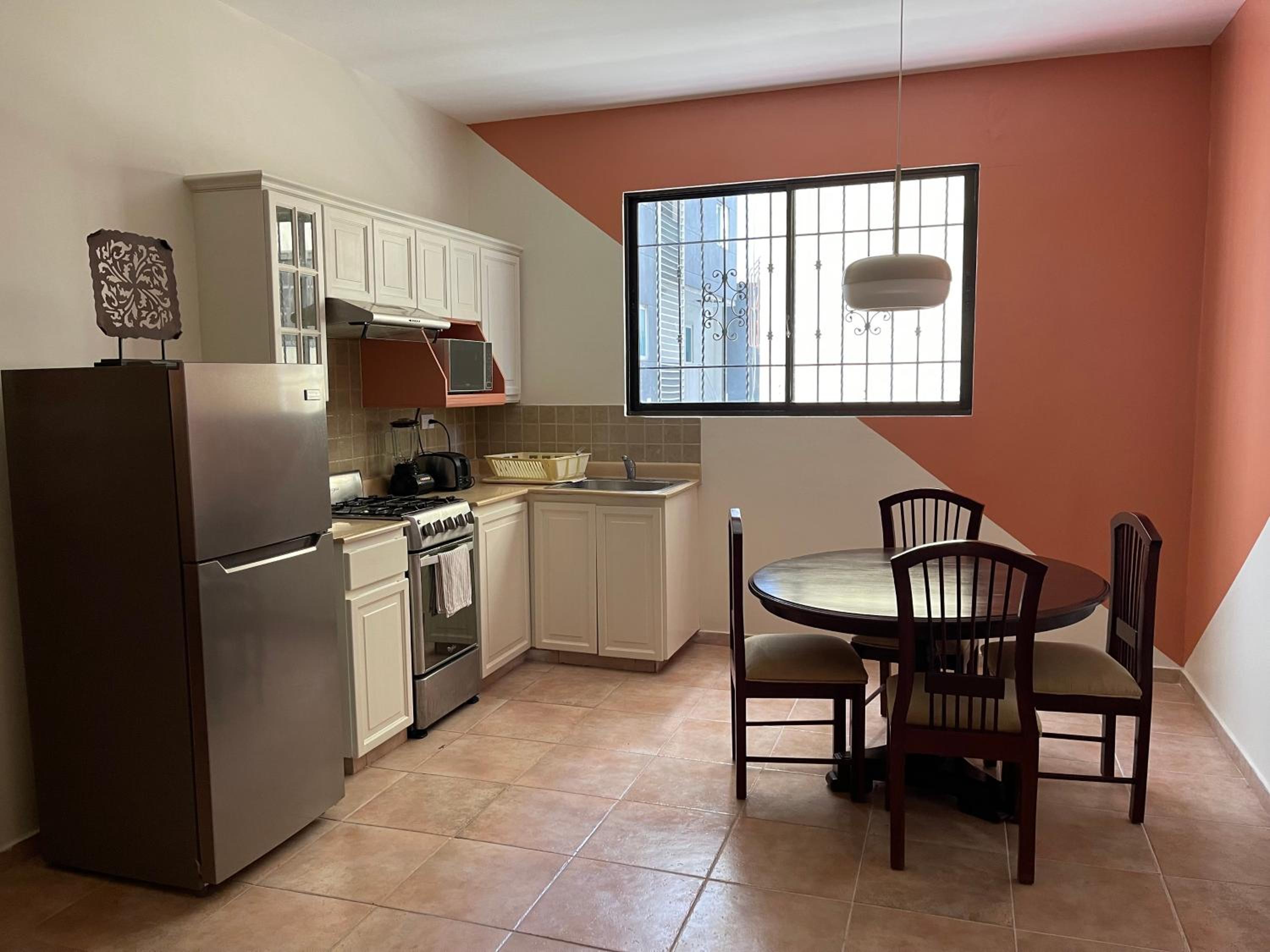One-Bedroom Deluxe Apartment - Photo 3