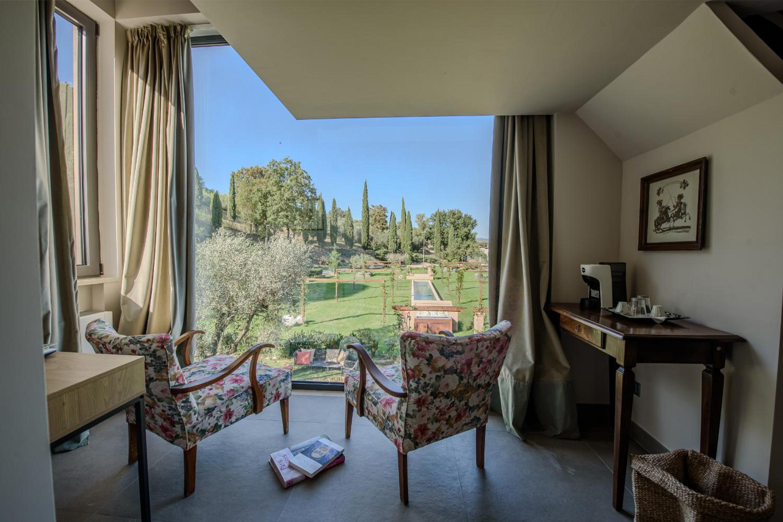 Suite with Spa Access - Photo 2