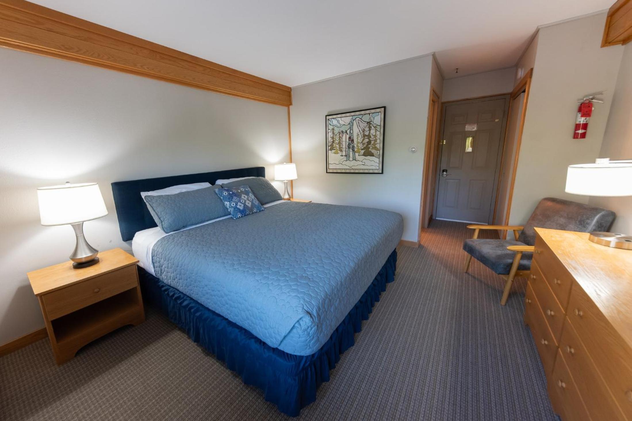 Standard King Room photo 1