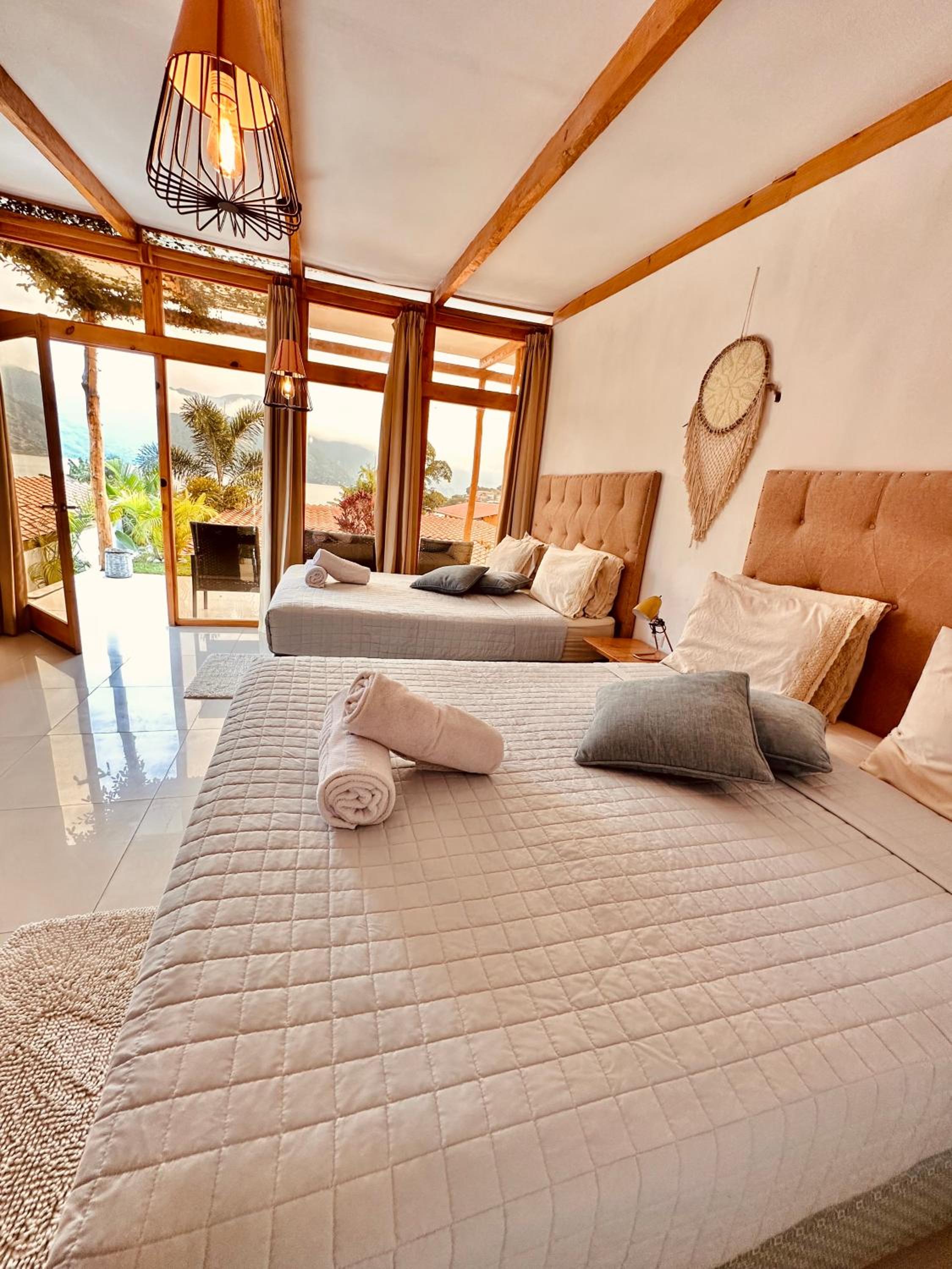 Quadruple Room with Private Bathroom