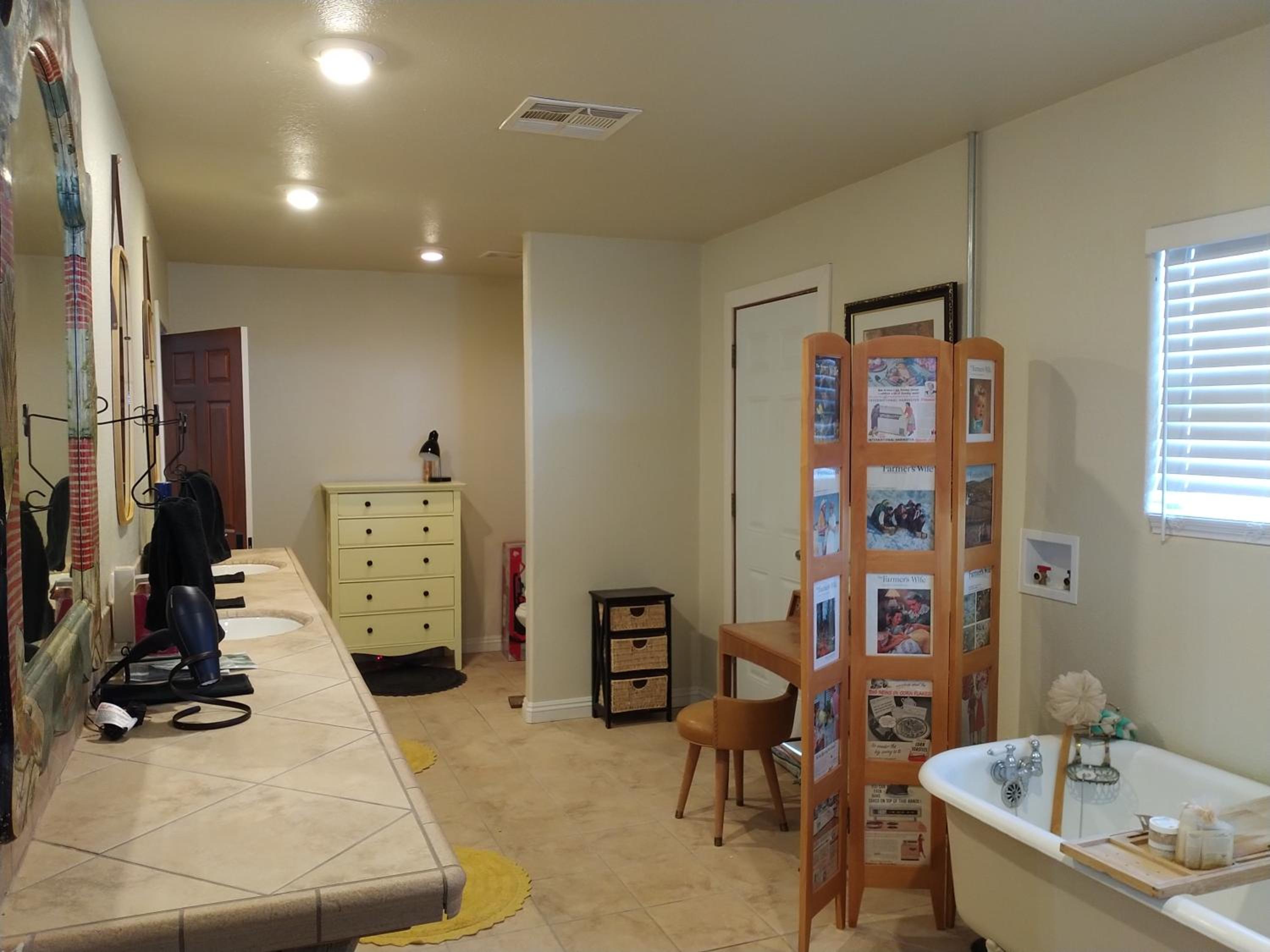 Family Studio photo 2