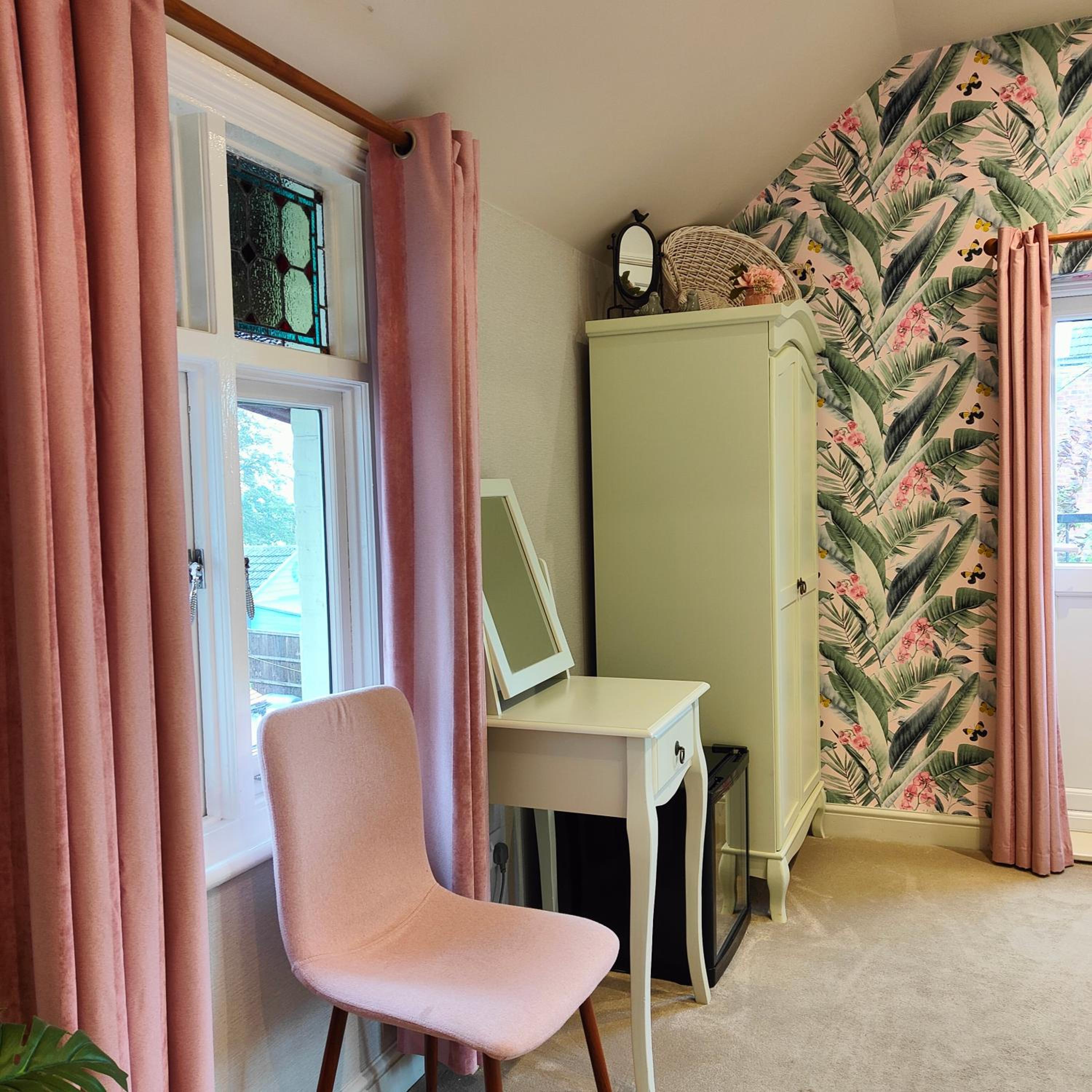 Triple Room with Private Bathroom photo 2