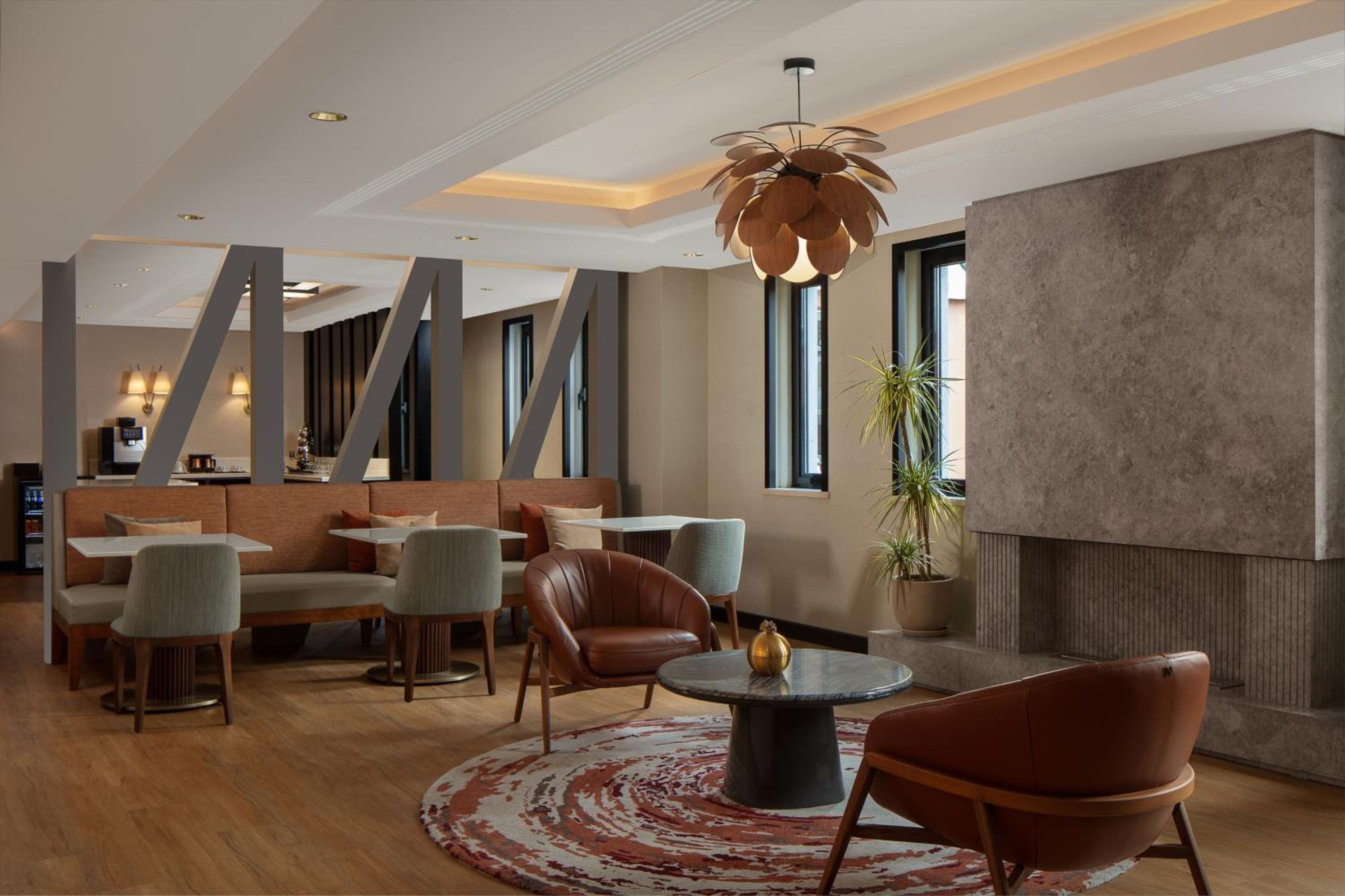Executive King Room - Lounge Access thumbnail 5