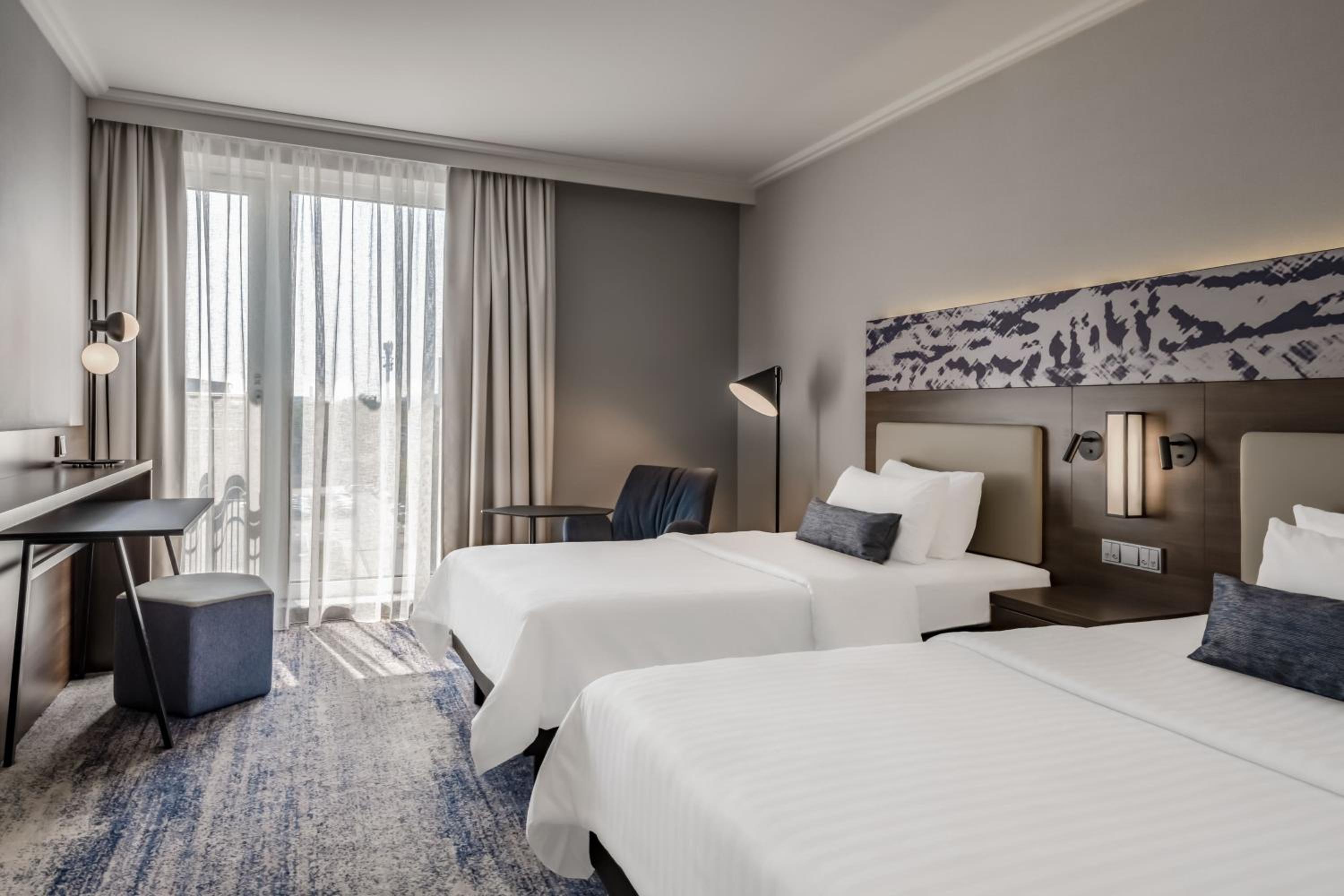 Deluxe Room, 2 Single  Beds - Photo 1