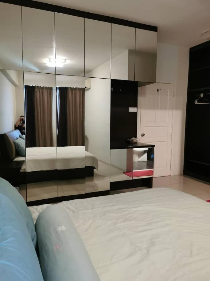 One-Bedroom Apartment - Photo 10