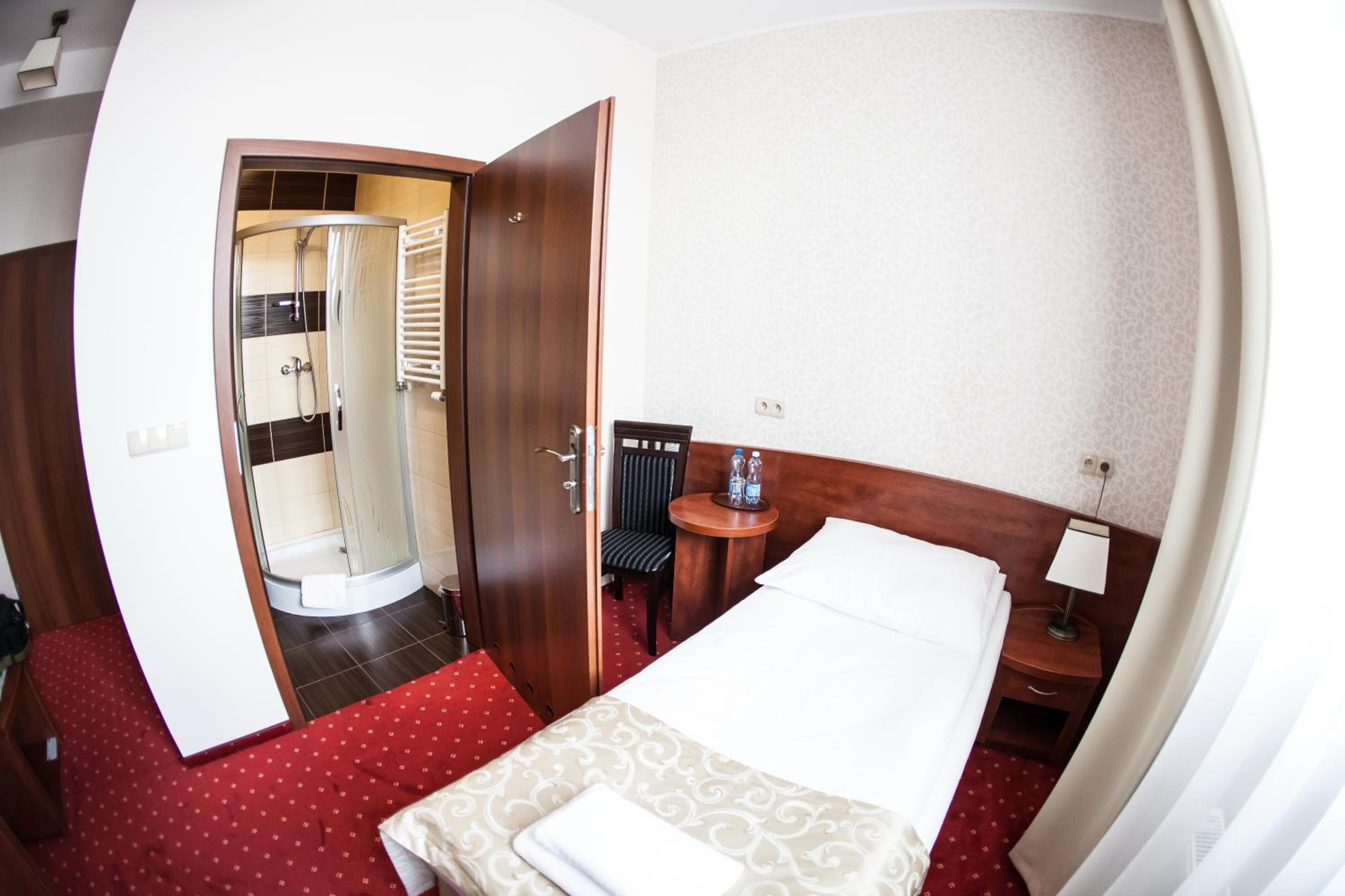 Single Room photo 3