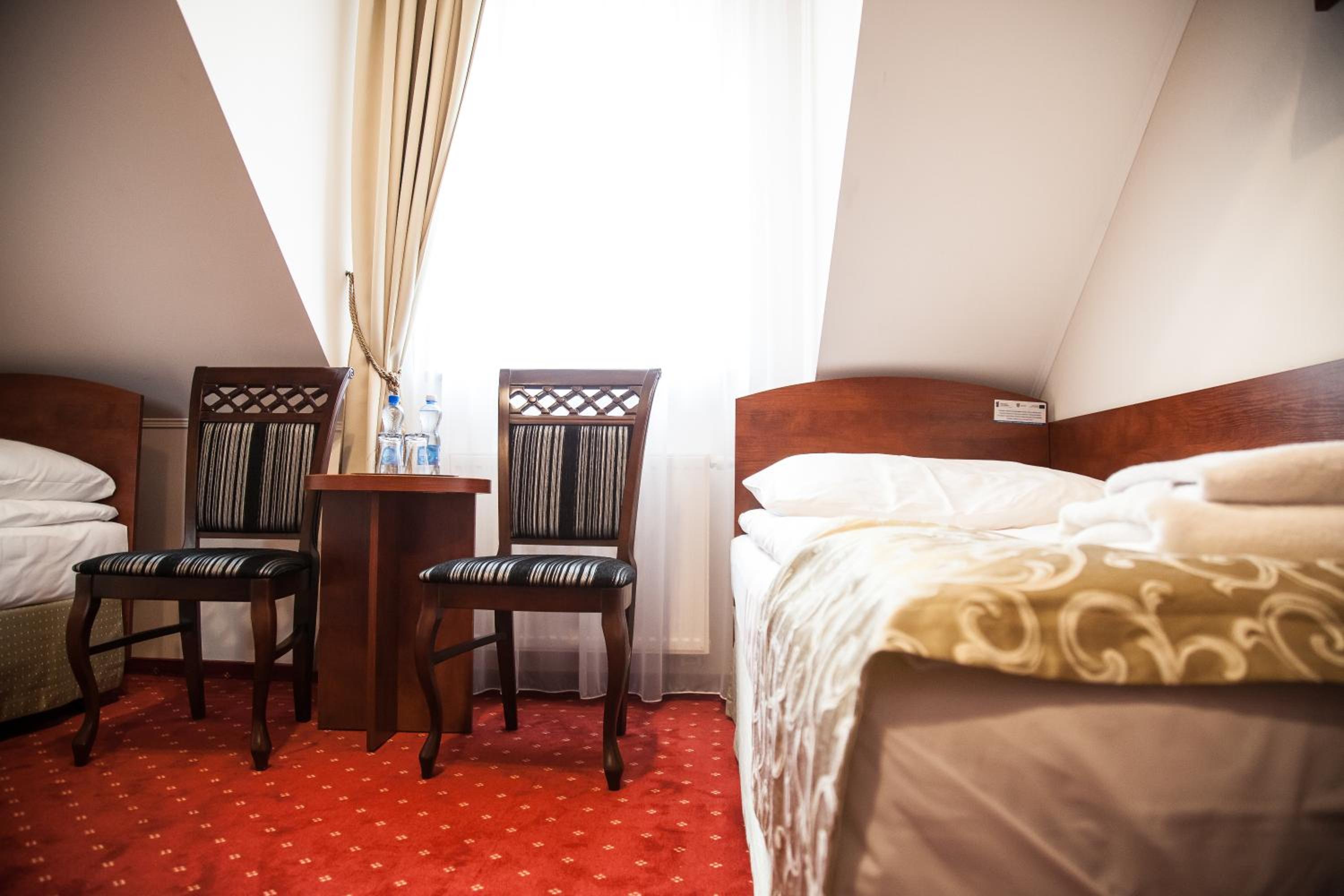 Double Room - Photo 3