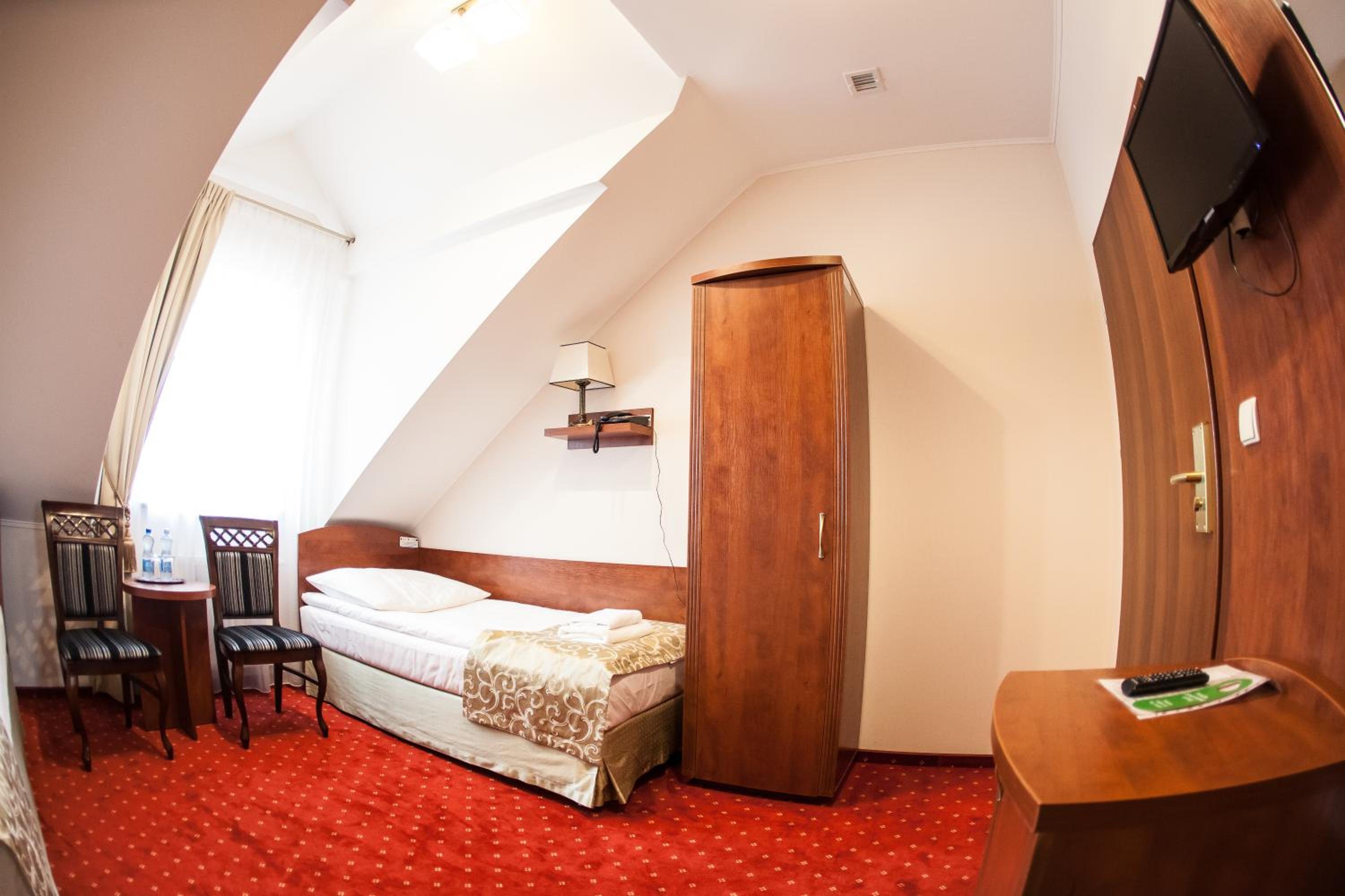 Double Room - Photo 2