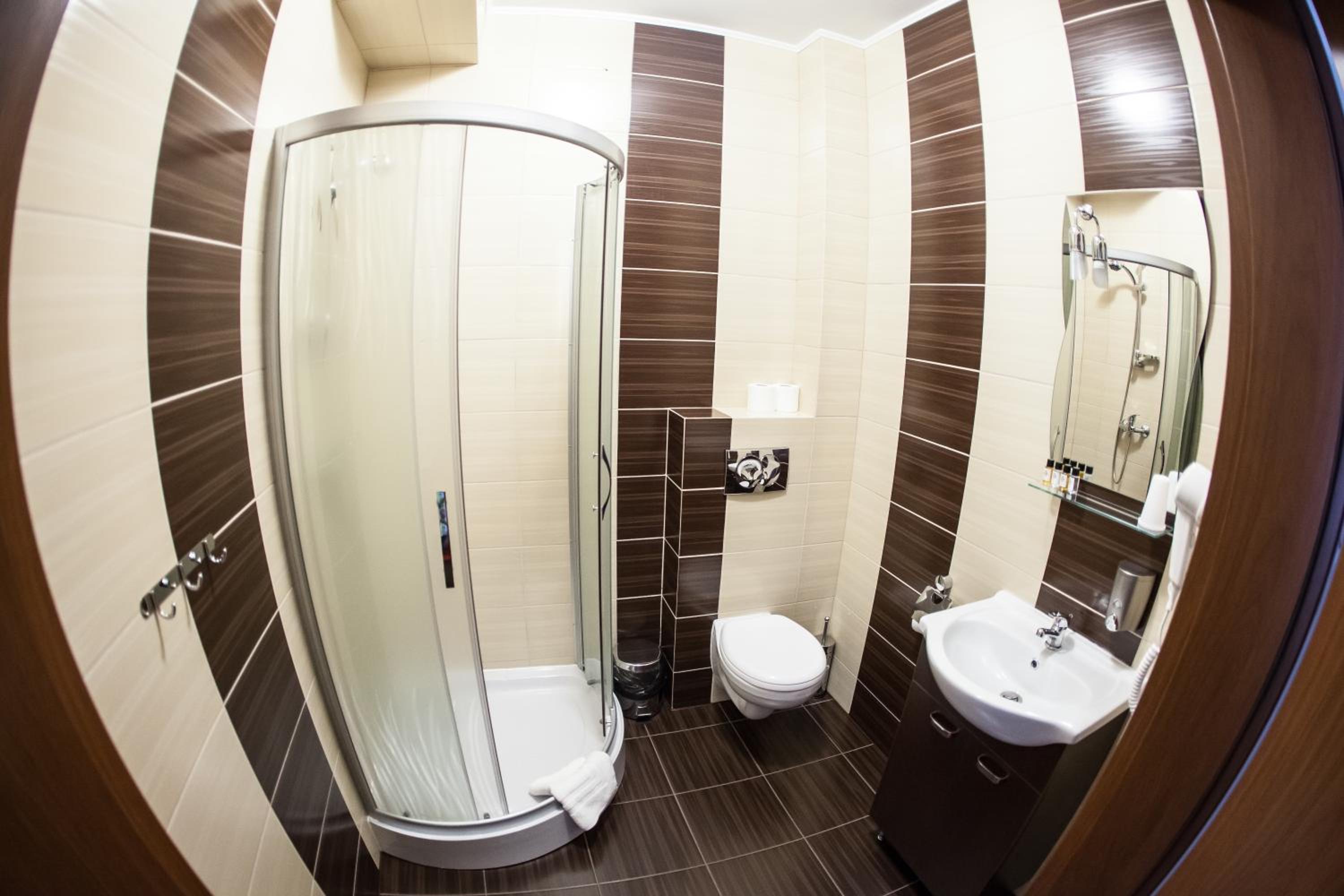 Double Room - Photo 5