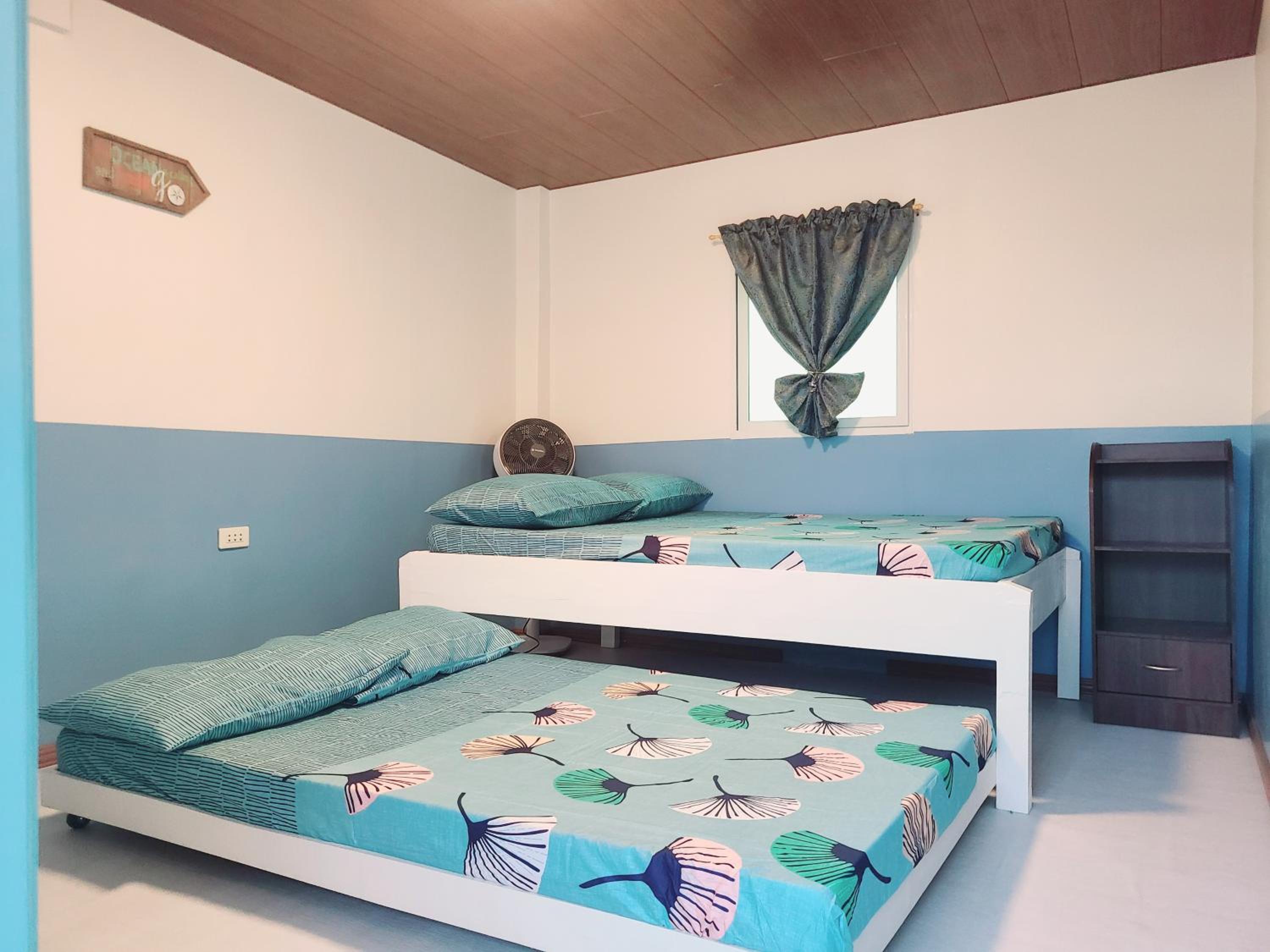Quadruple Room with Sea View