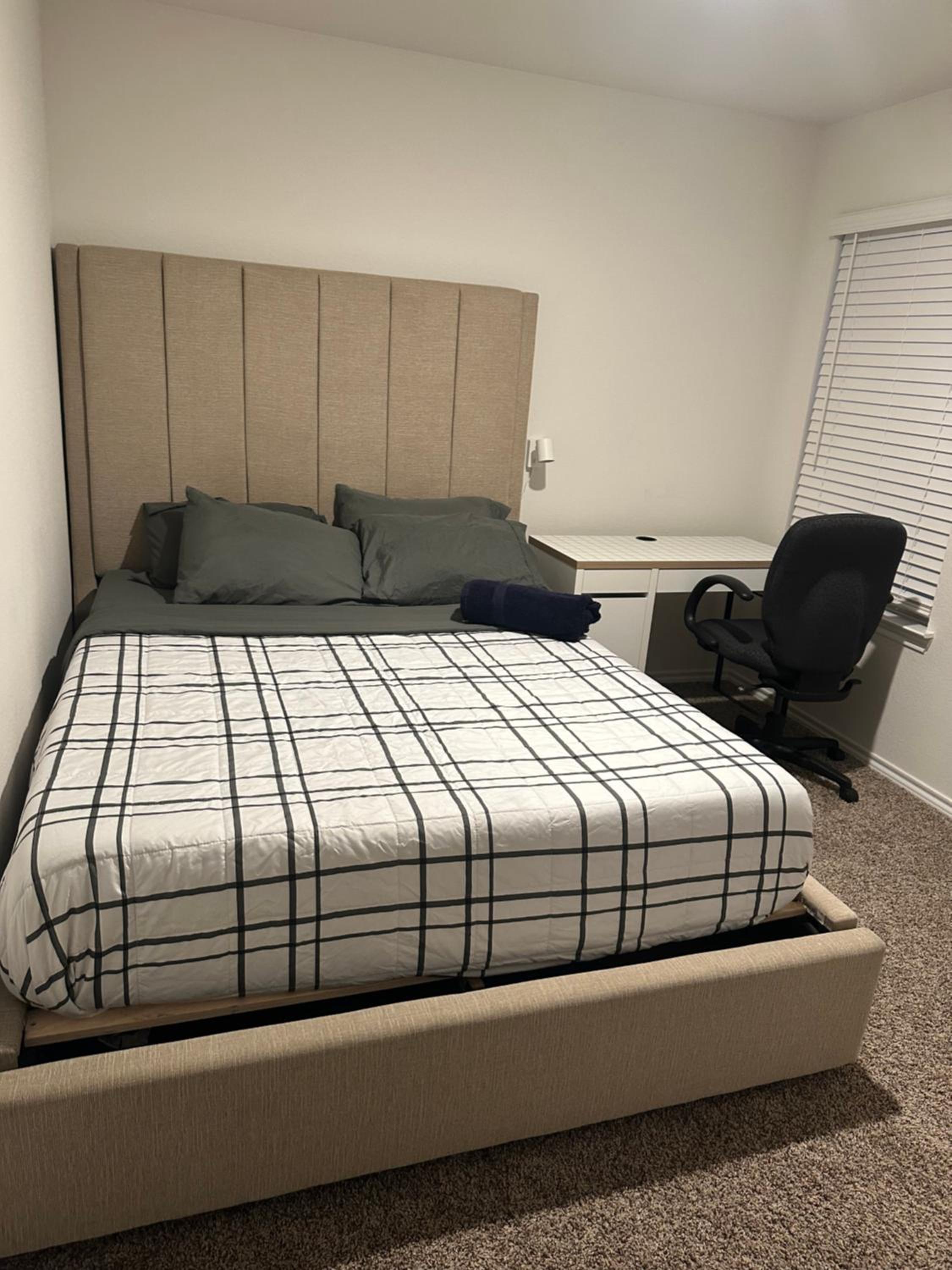 Double Room with Shared Bathroom photo 1