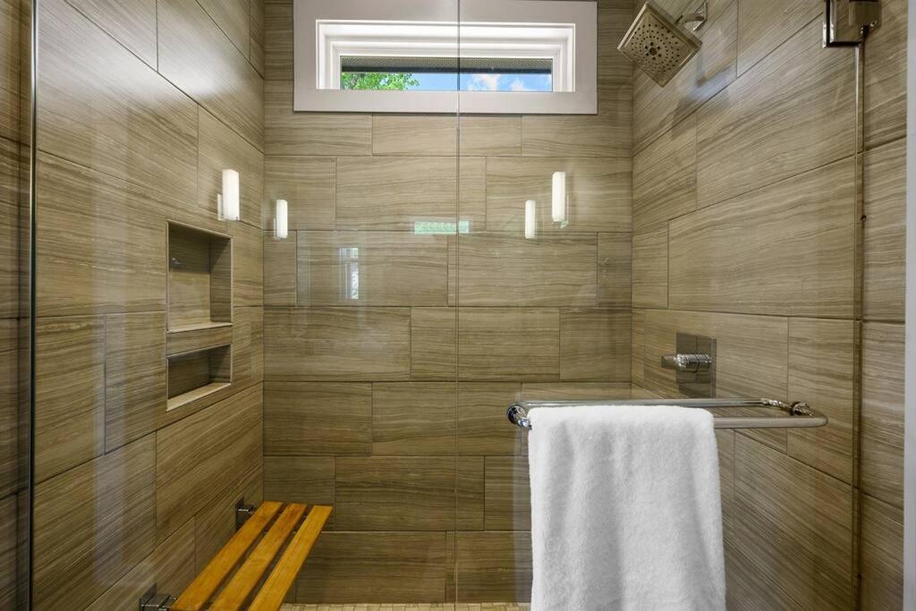 Three-Bedroom Villa photo 3