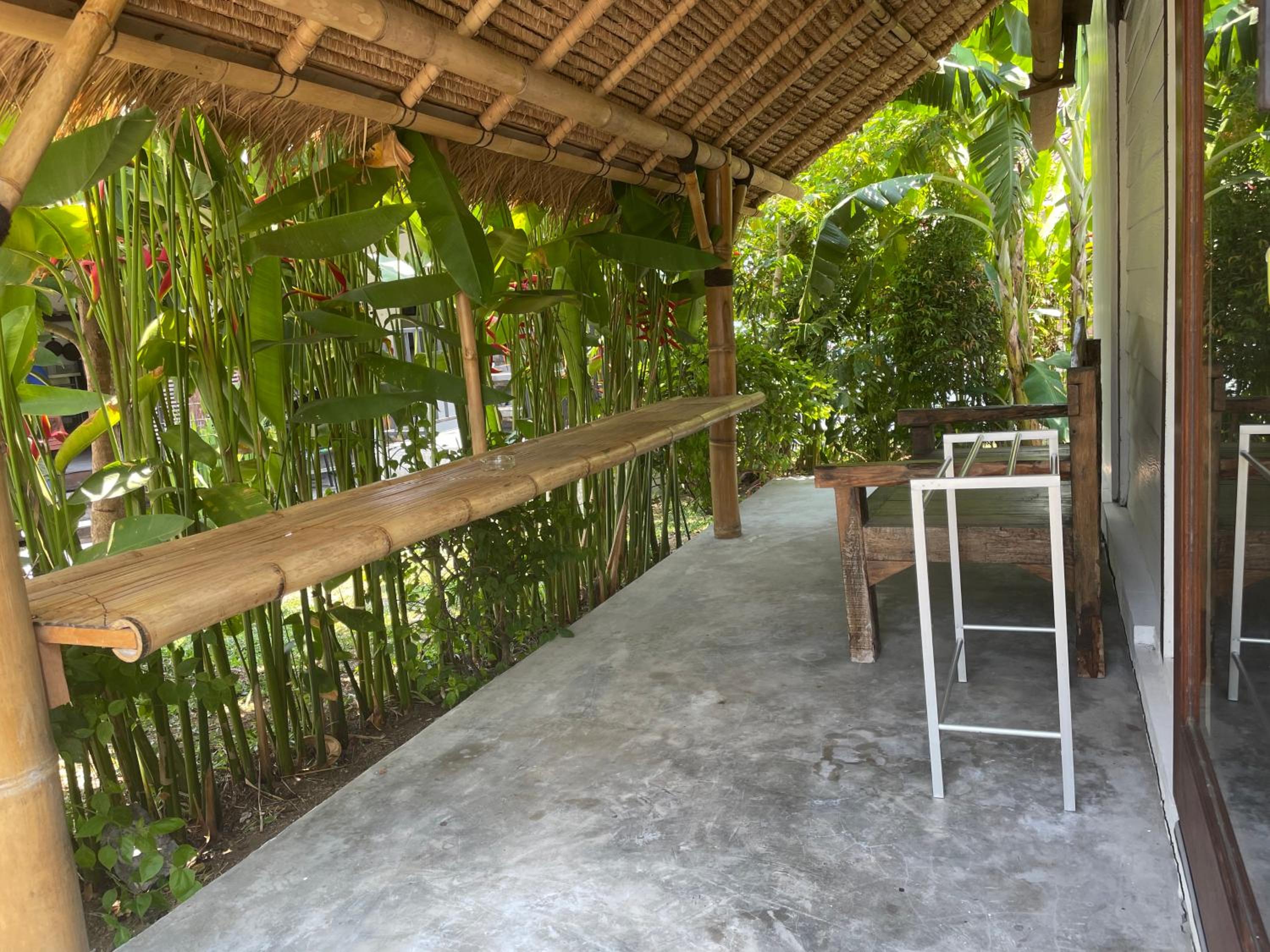 One-Bedroom Bungalow - Photo 42