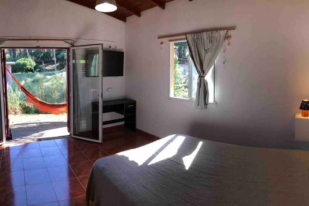 One-Bedroom House photo 1