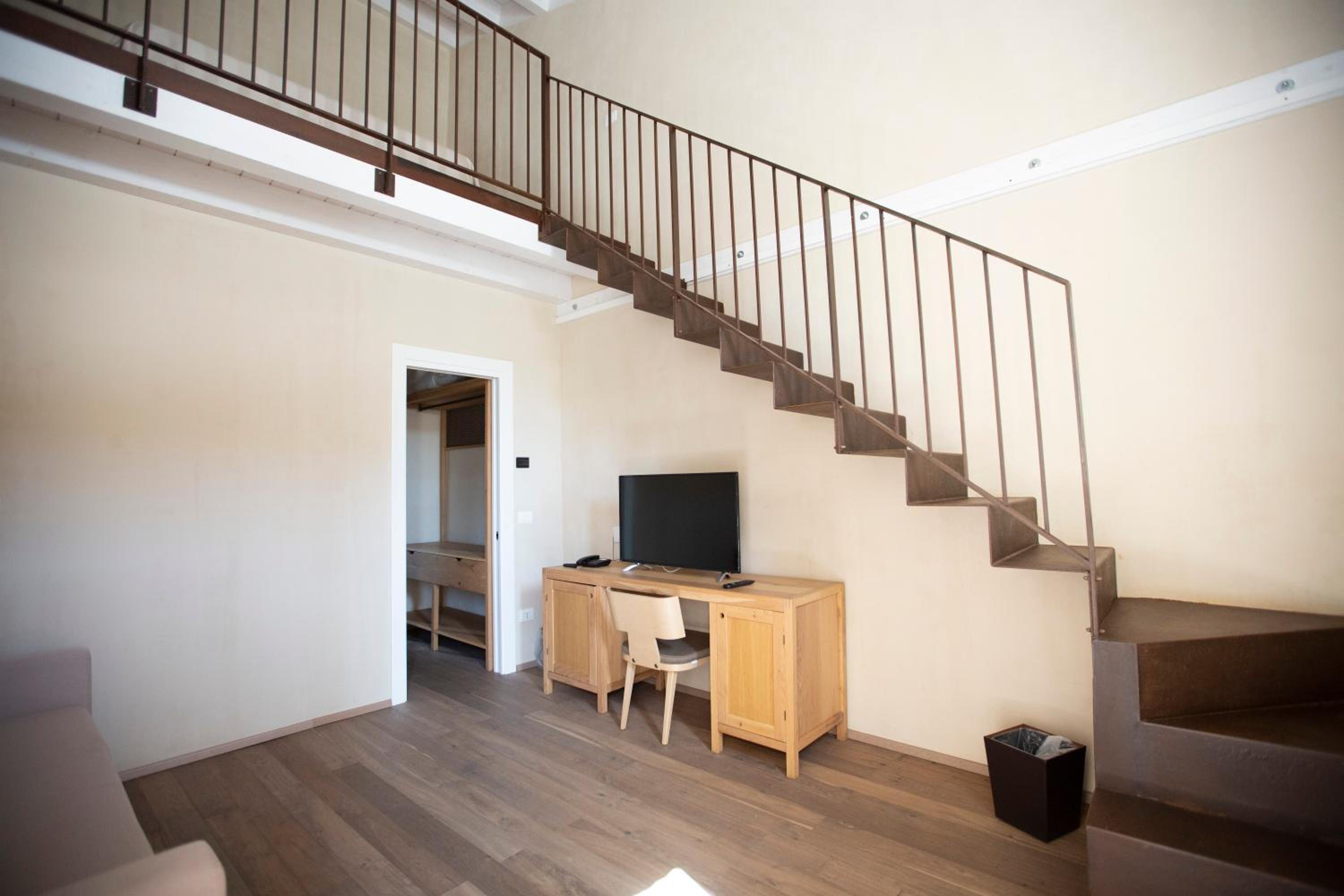 Superior Double or Twin Room photo 3