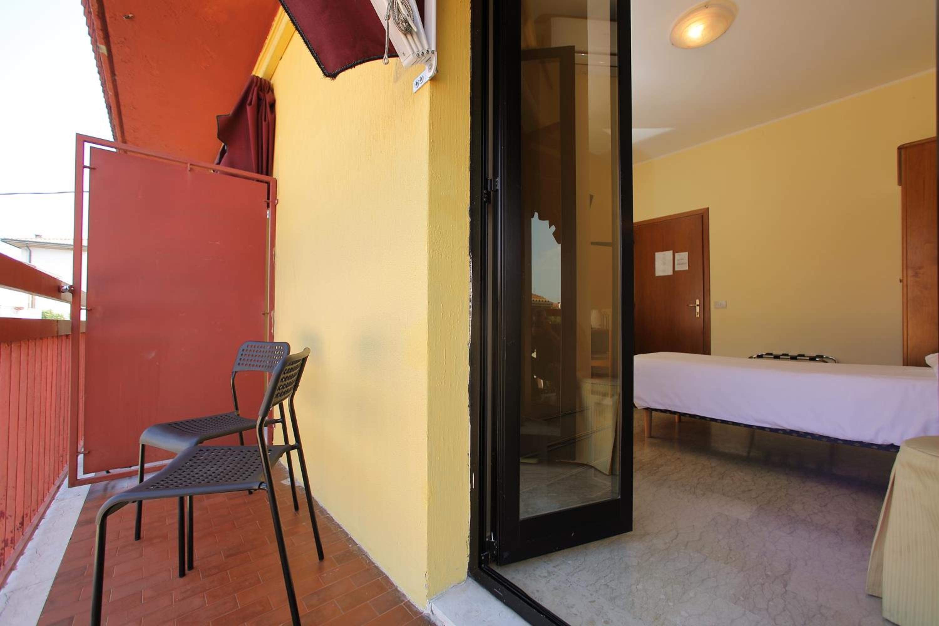 Standard Single Room photo 2