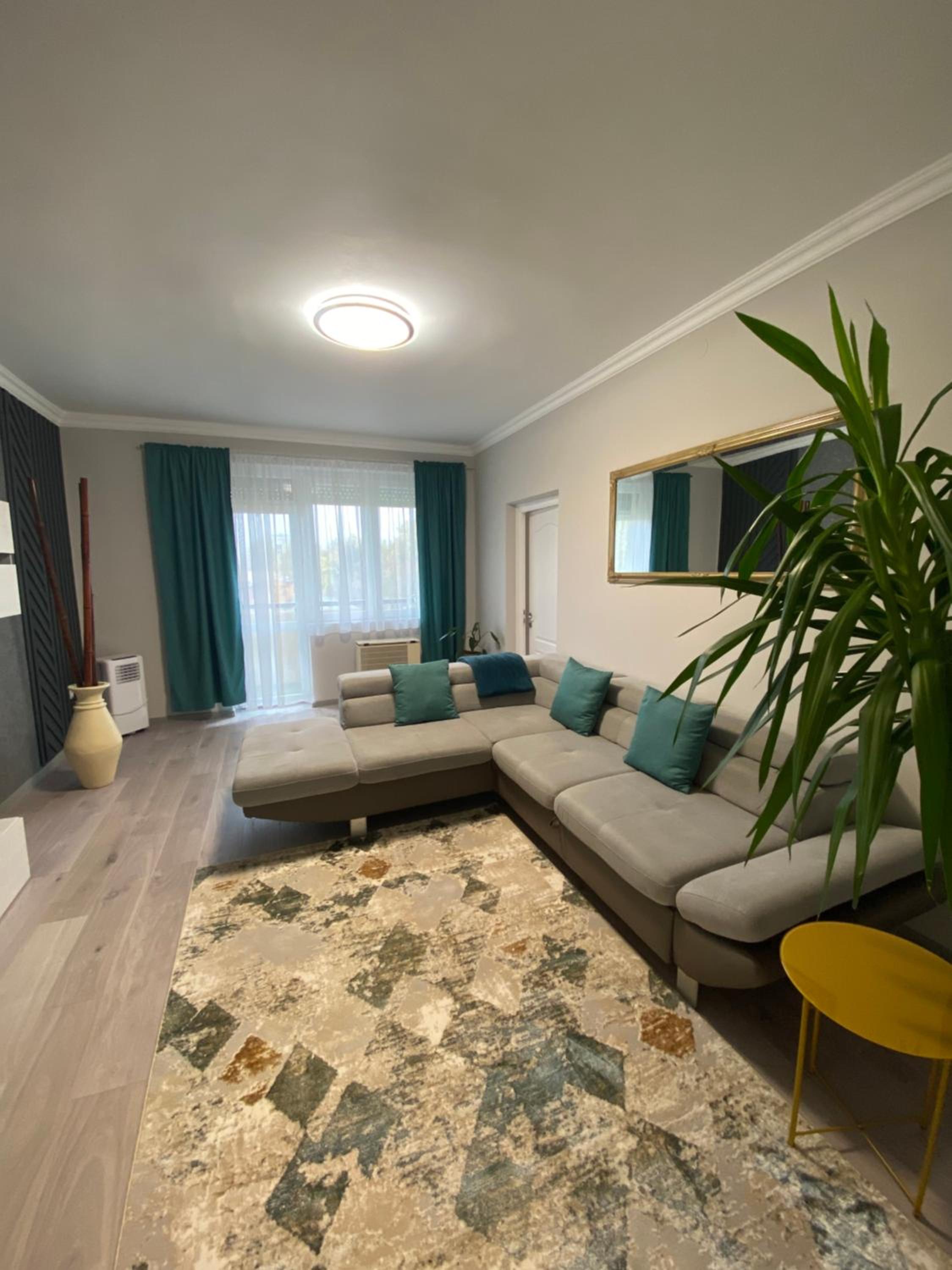 One-Bedroom Apartment photo 3