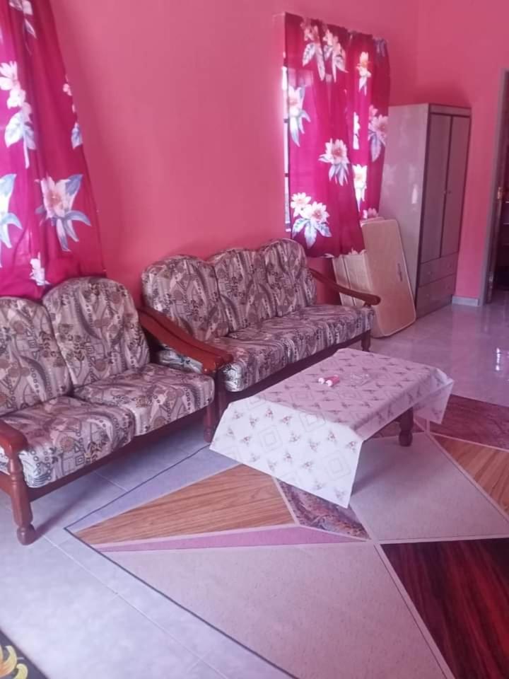 Two-Bedroom House photo 2