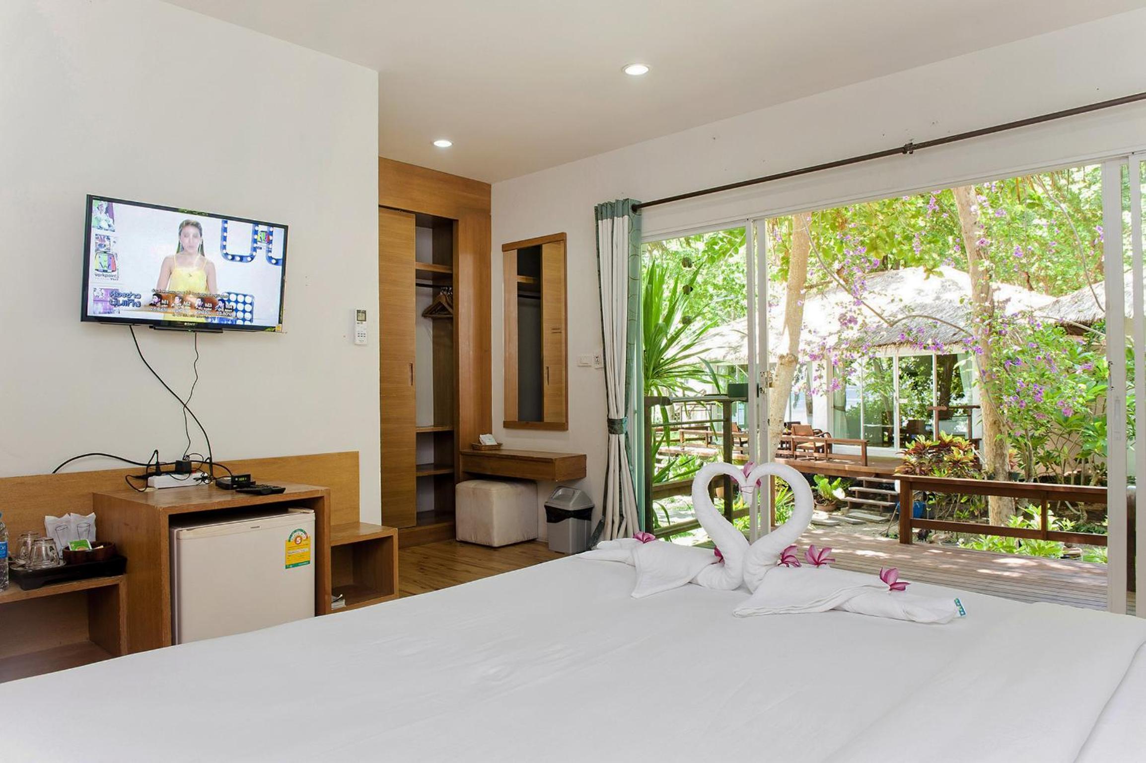 Deluxe Double Room photo 3