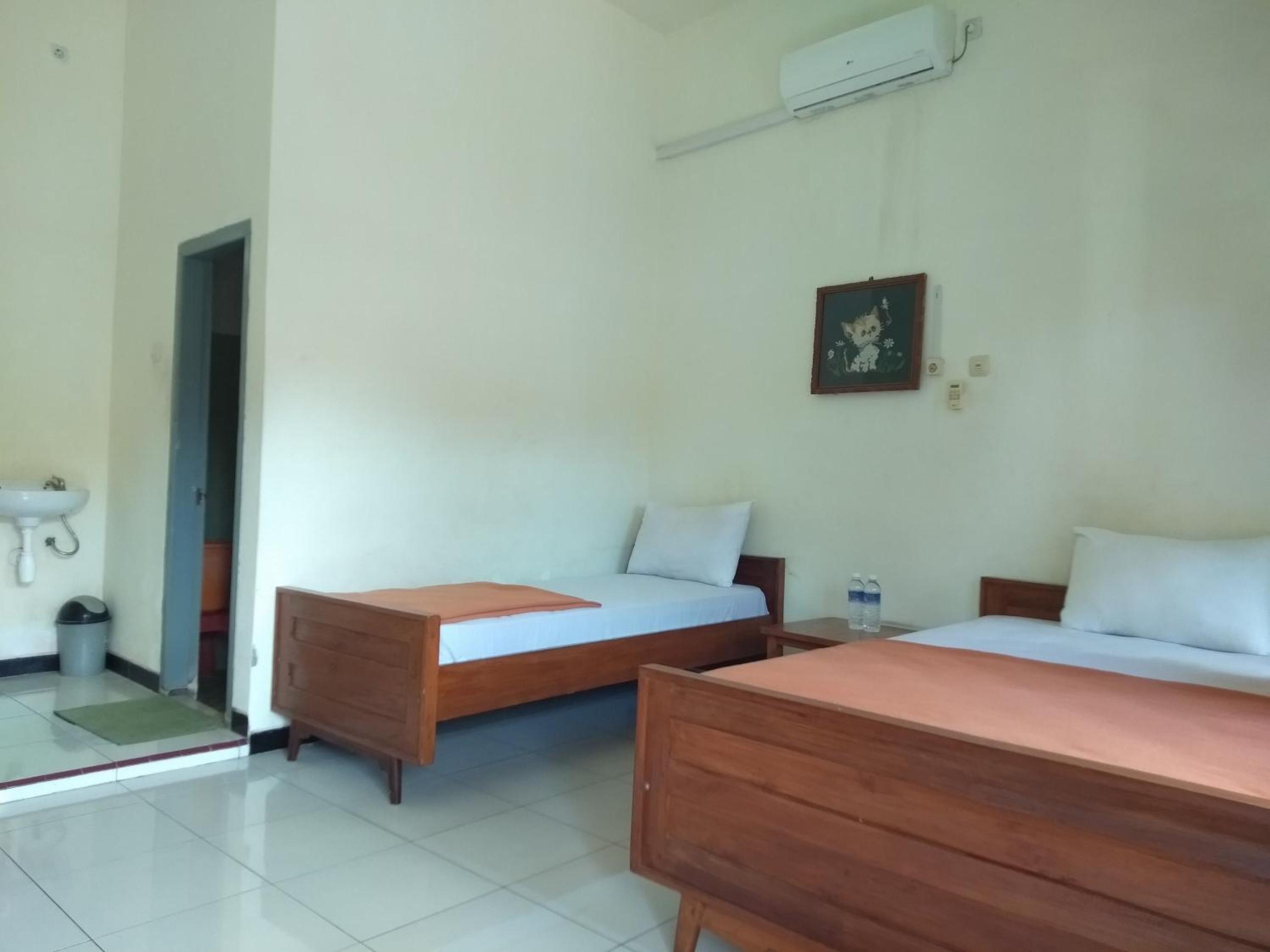 Superior Twin Room - Photo 3