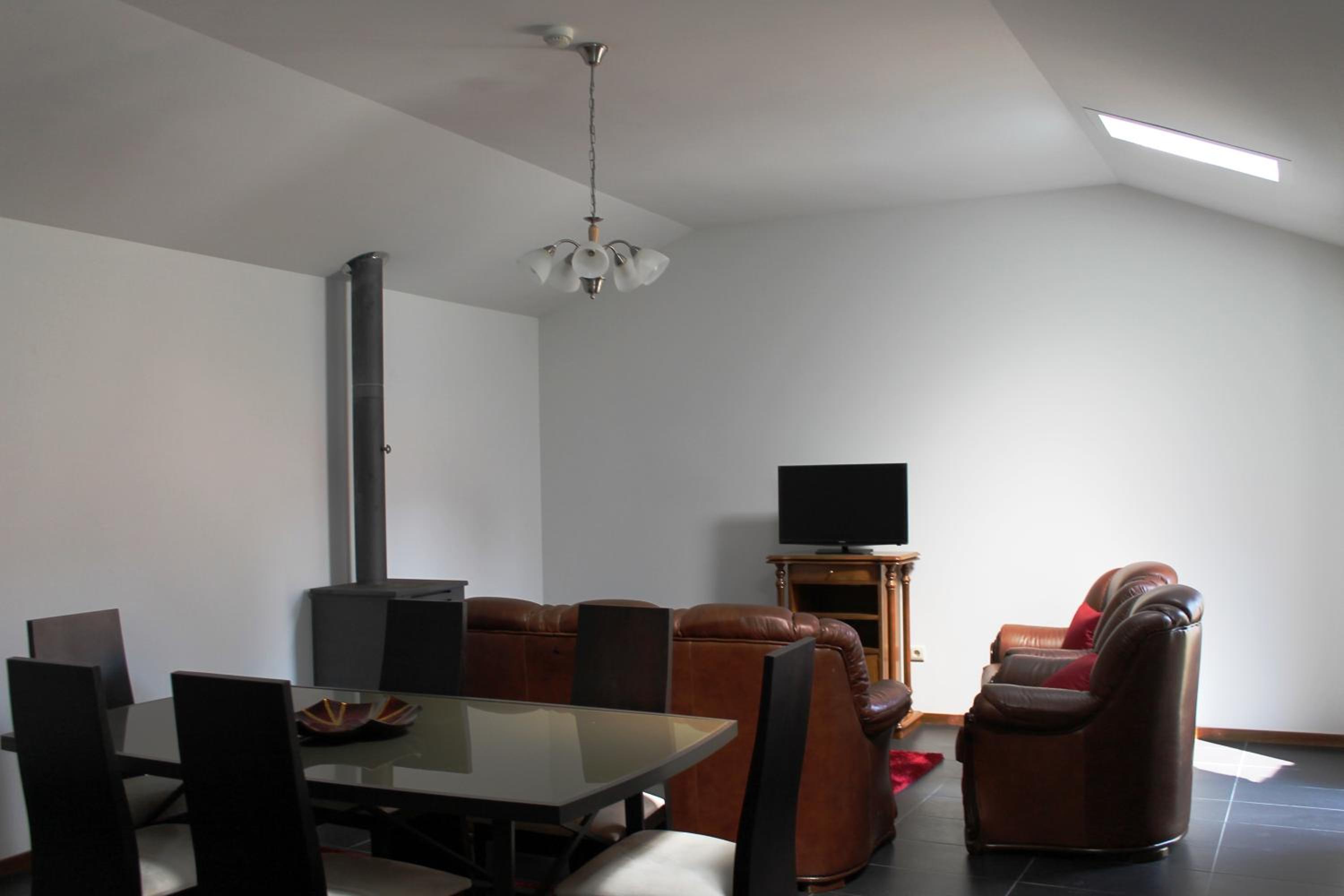 Two-Bedroom House - Photo 1