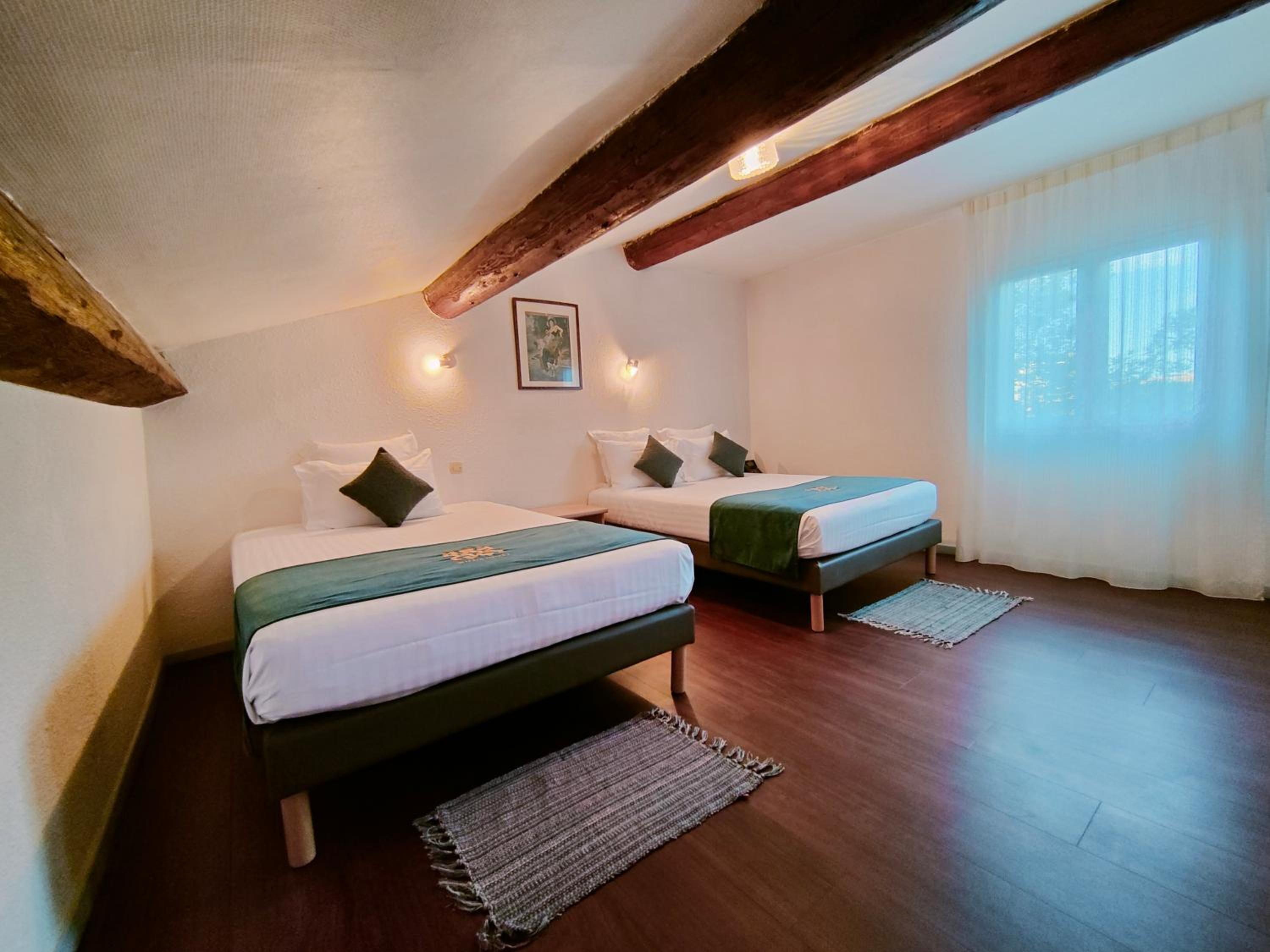 Budget Double Room photo 3