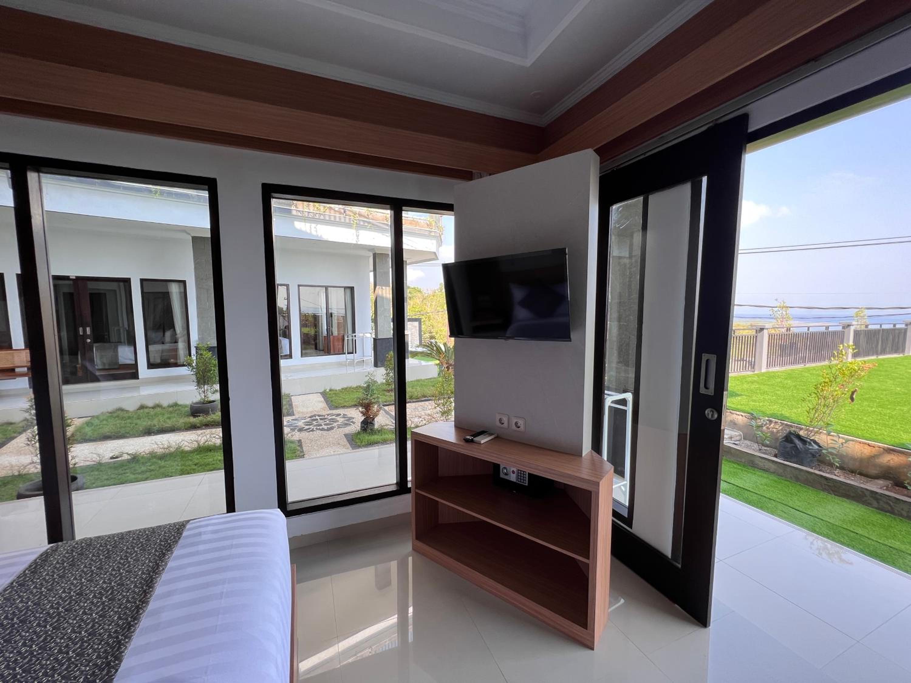 Standard Studio - Free Shuttle to Banjar Nyuh Harbor (1 Way) - Photo 10