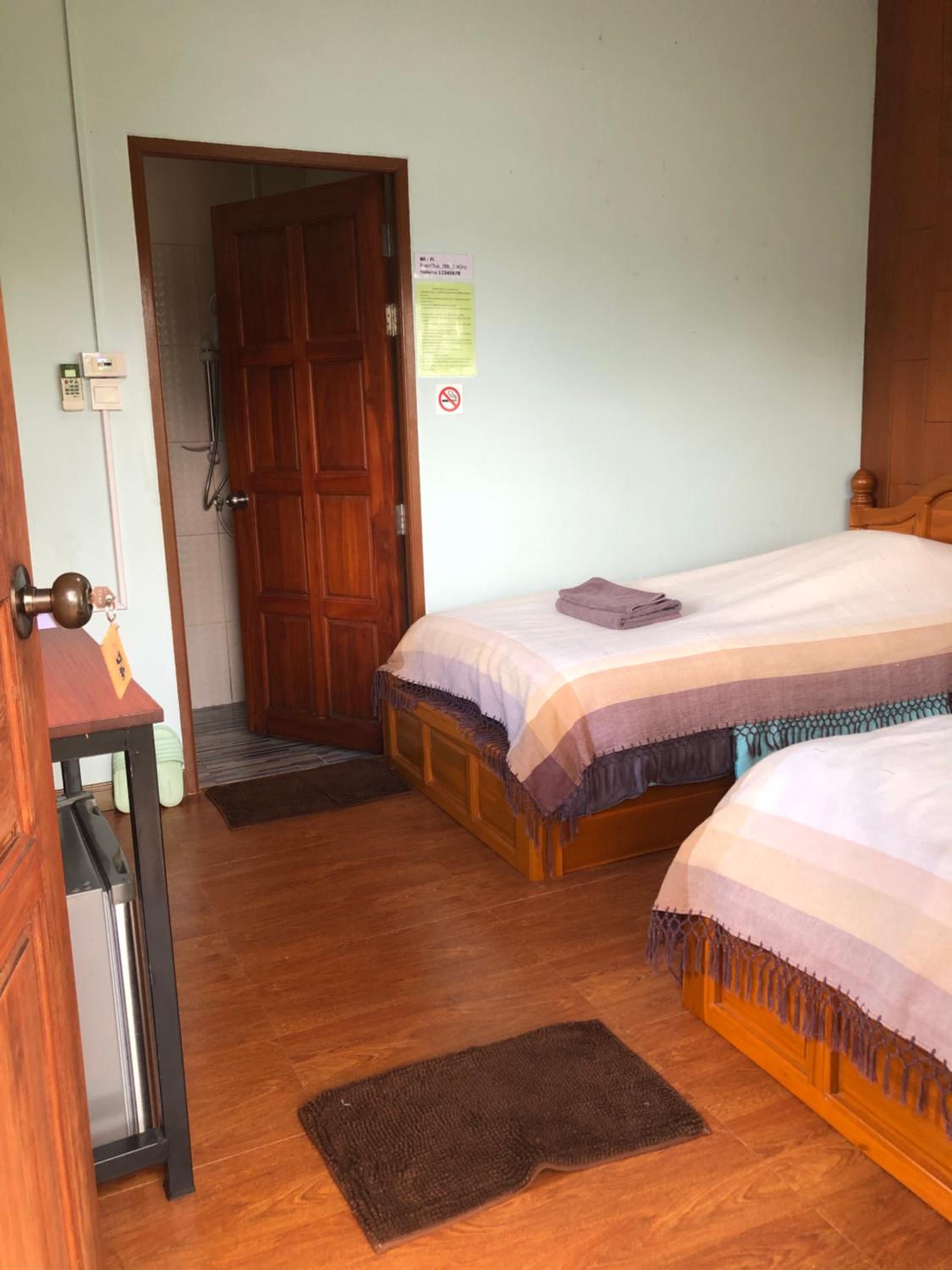 Twin Room with View - Photo 5