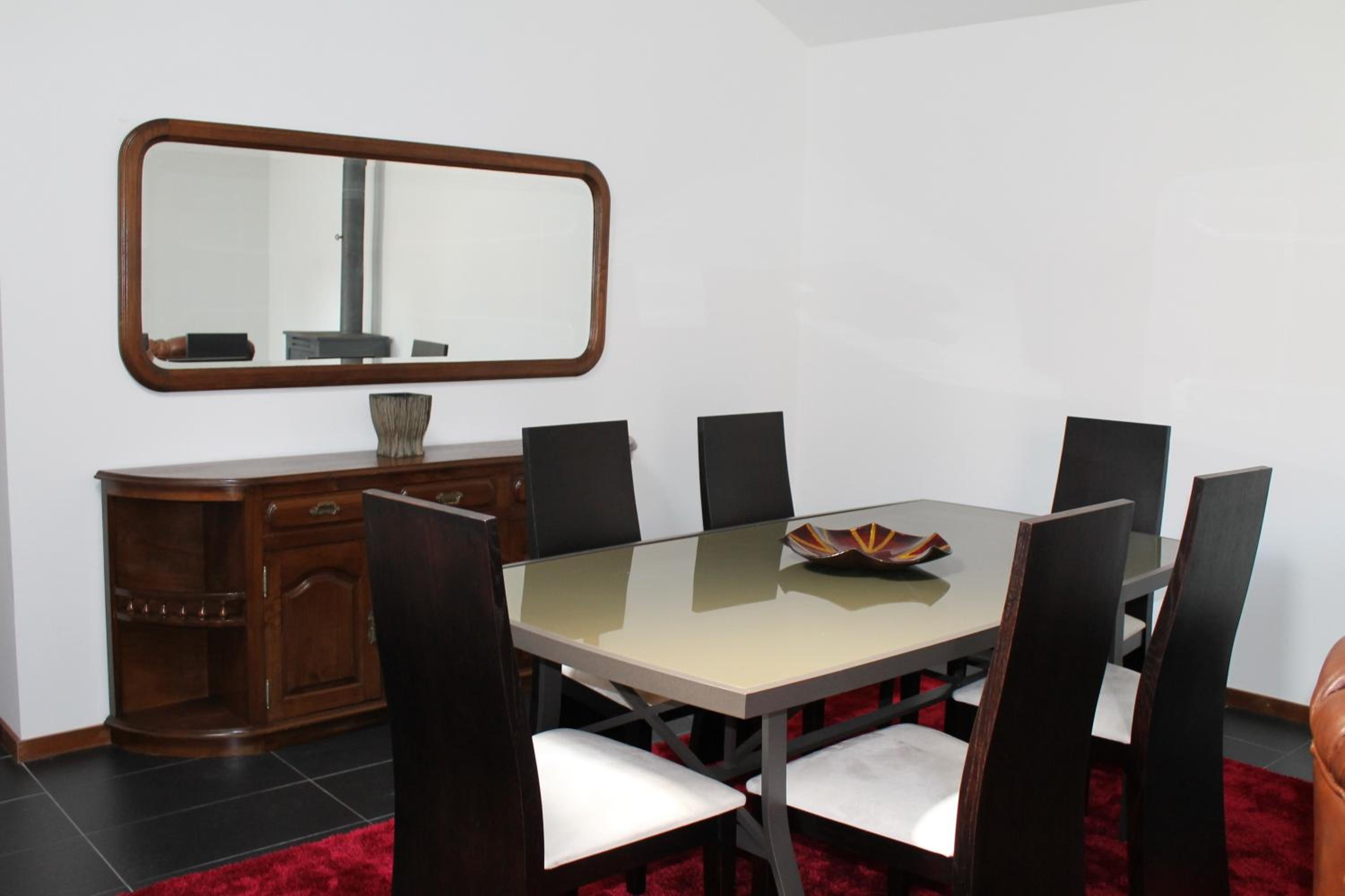 Two-Bedroom House - Photo 10